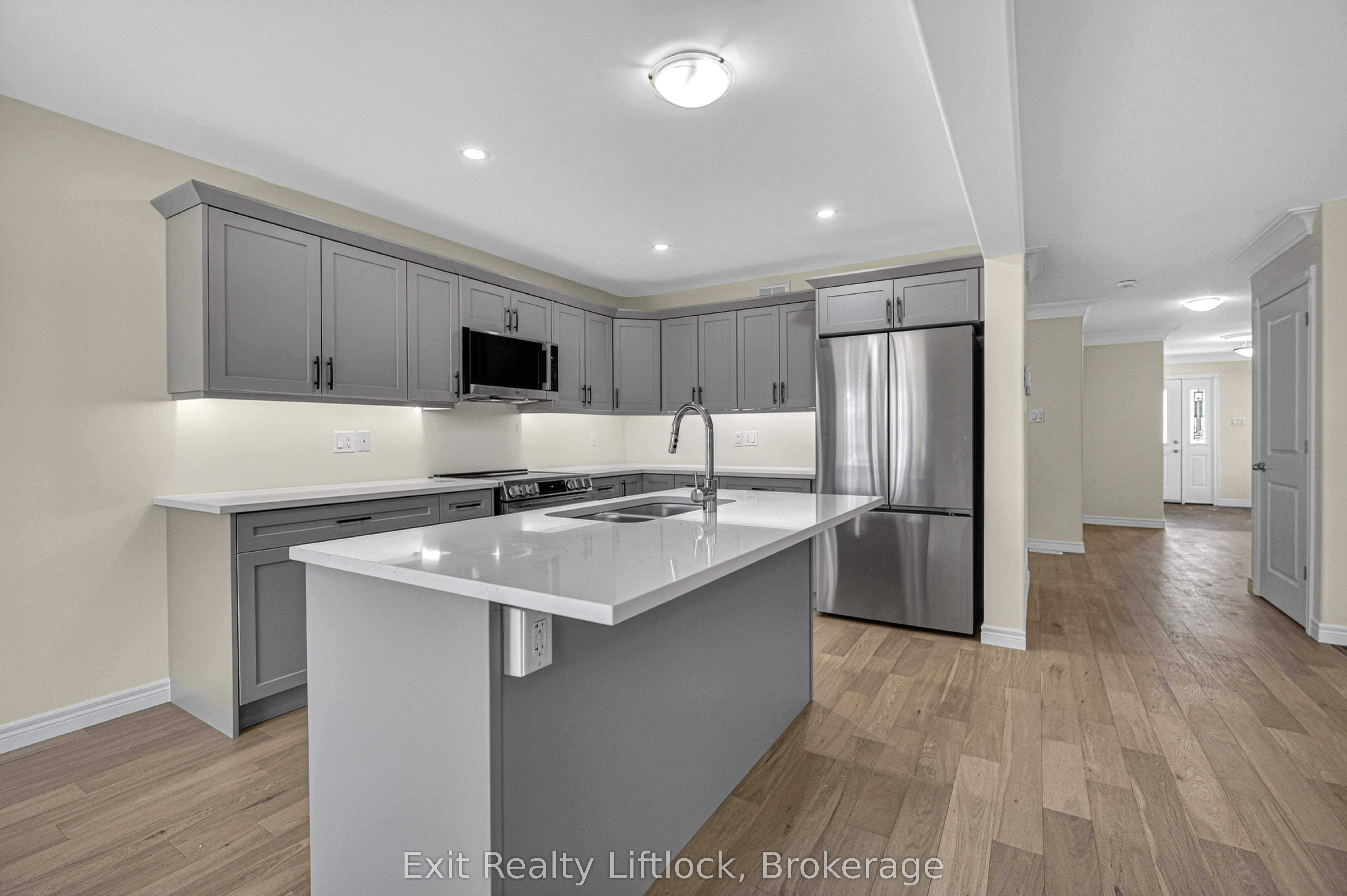 242 O'neil Street Property Photo 13