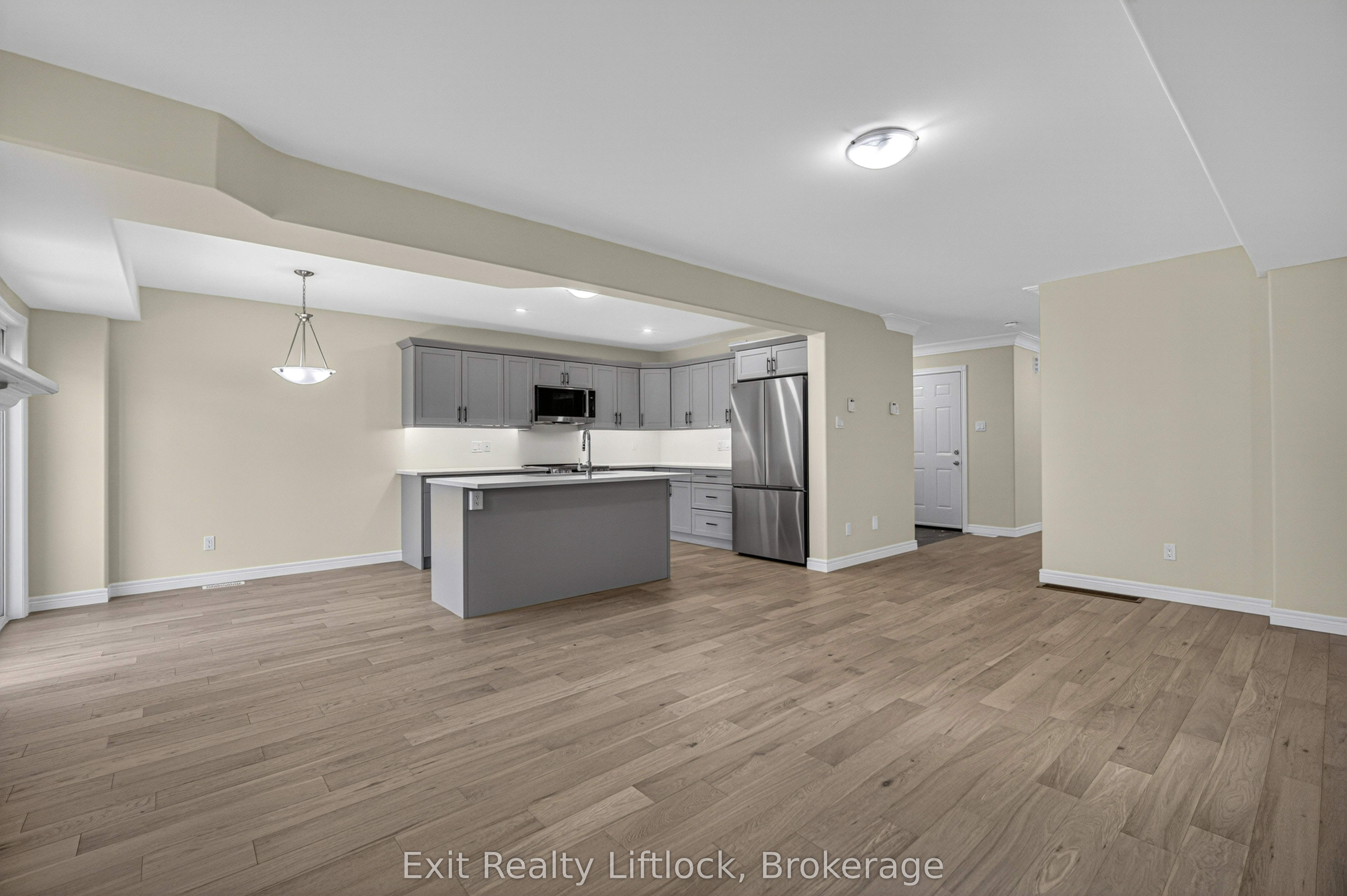 242 O'neil Street Property Photo 15