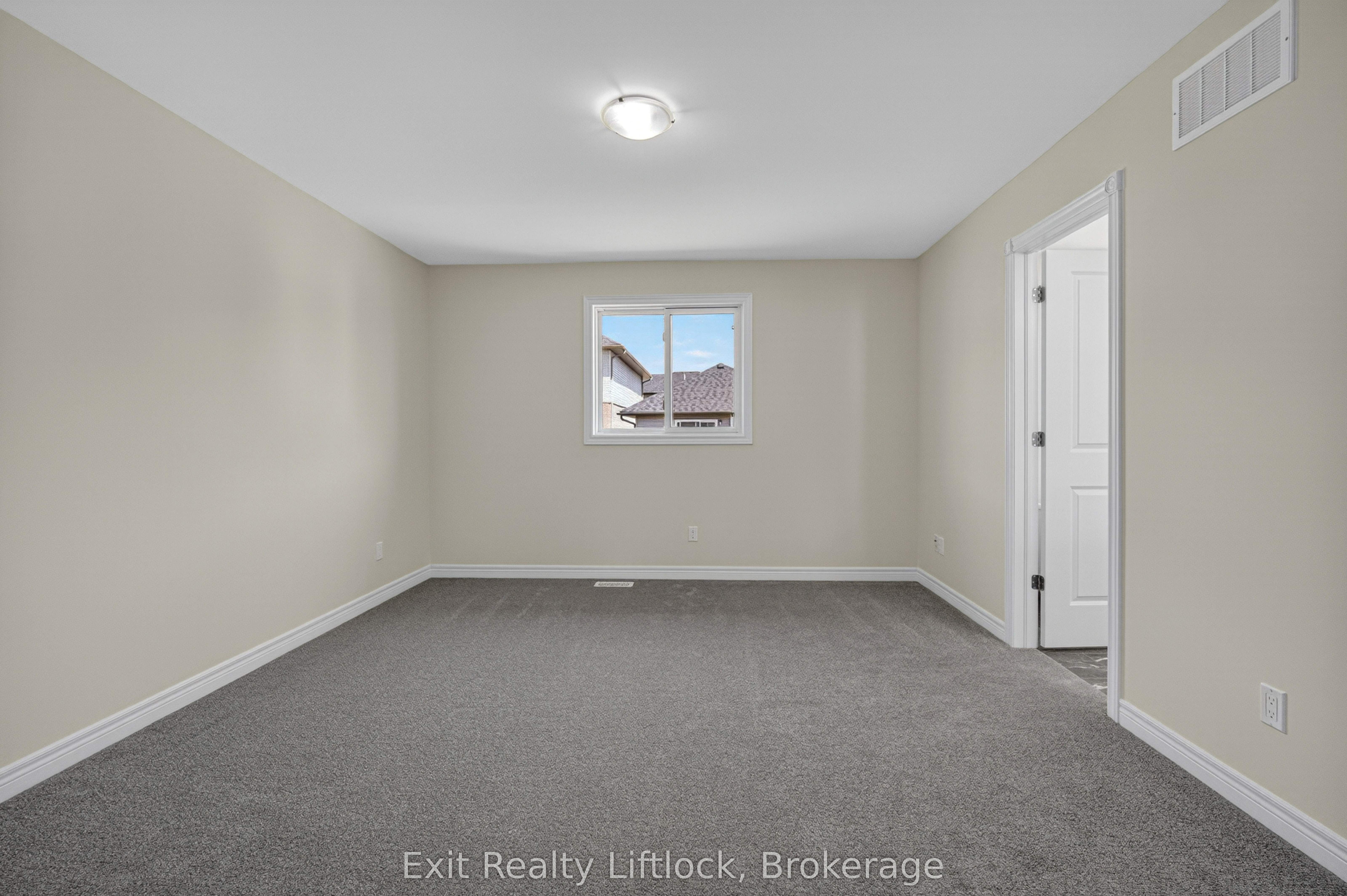242 O'neil Street Property Photo 19