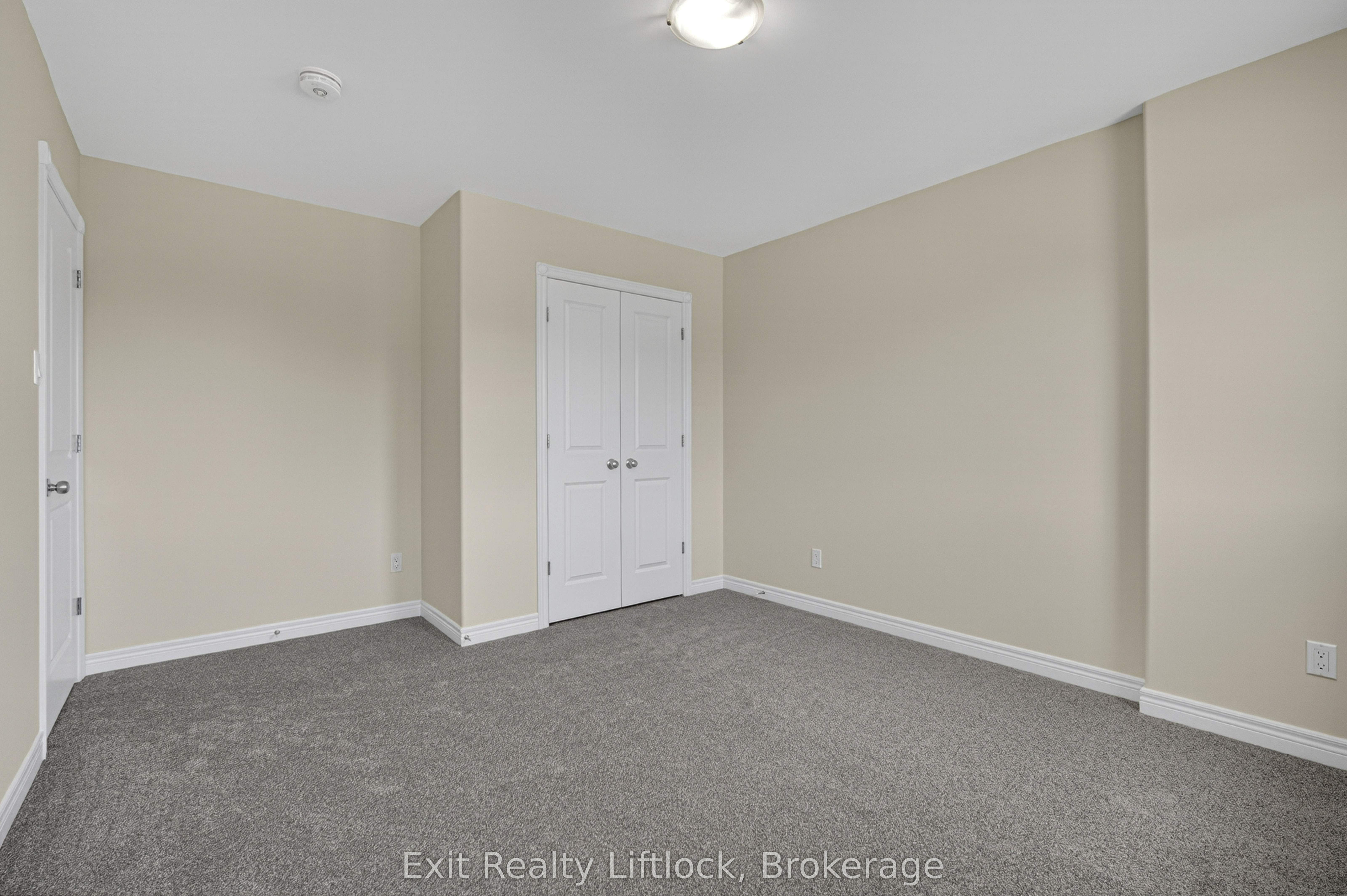 242 O'neil Street Property Photo 25