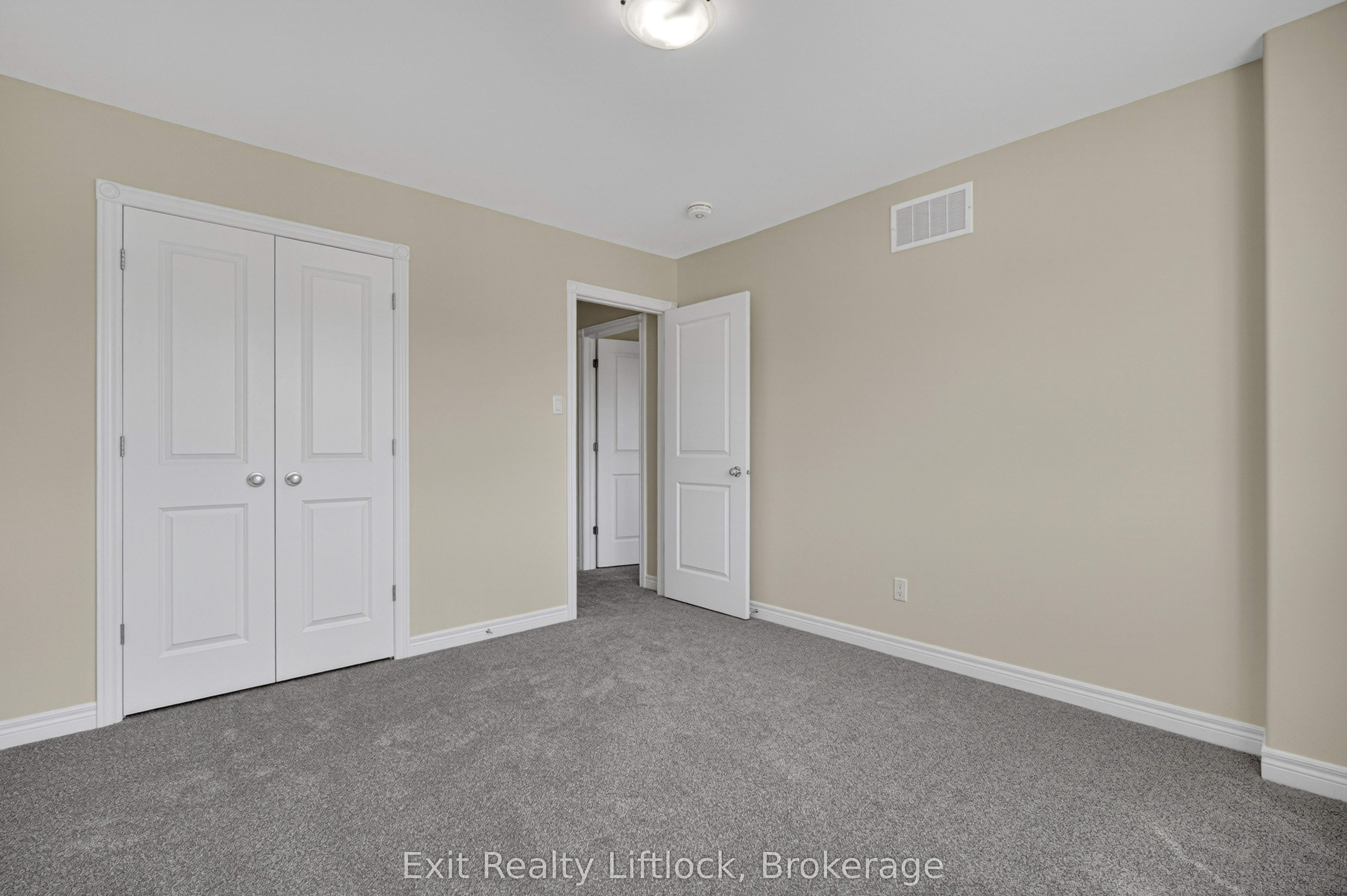 242 O'neil Street Property Photo 27