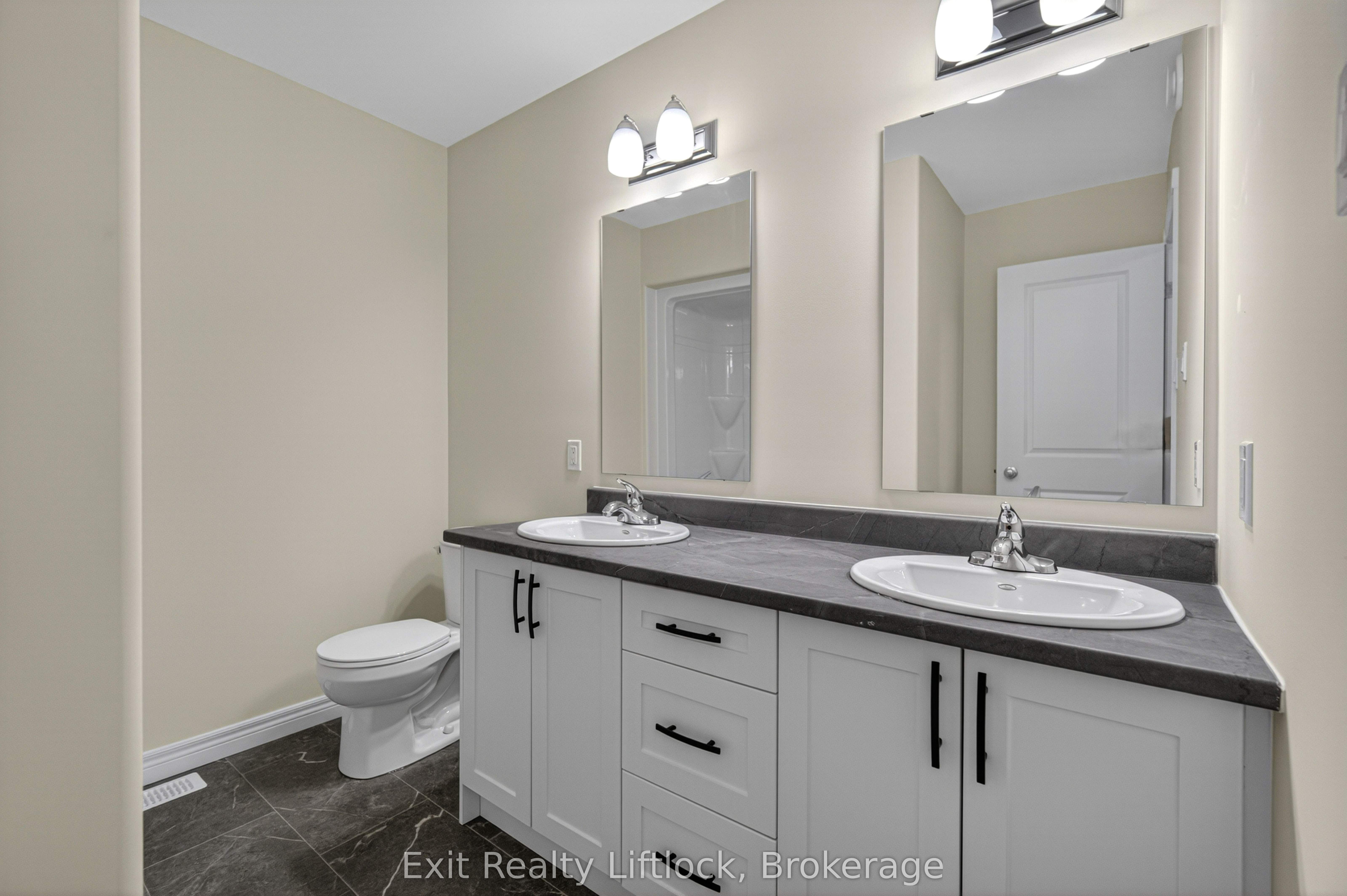 242 O'neil Street Property Photo 29