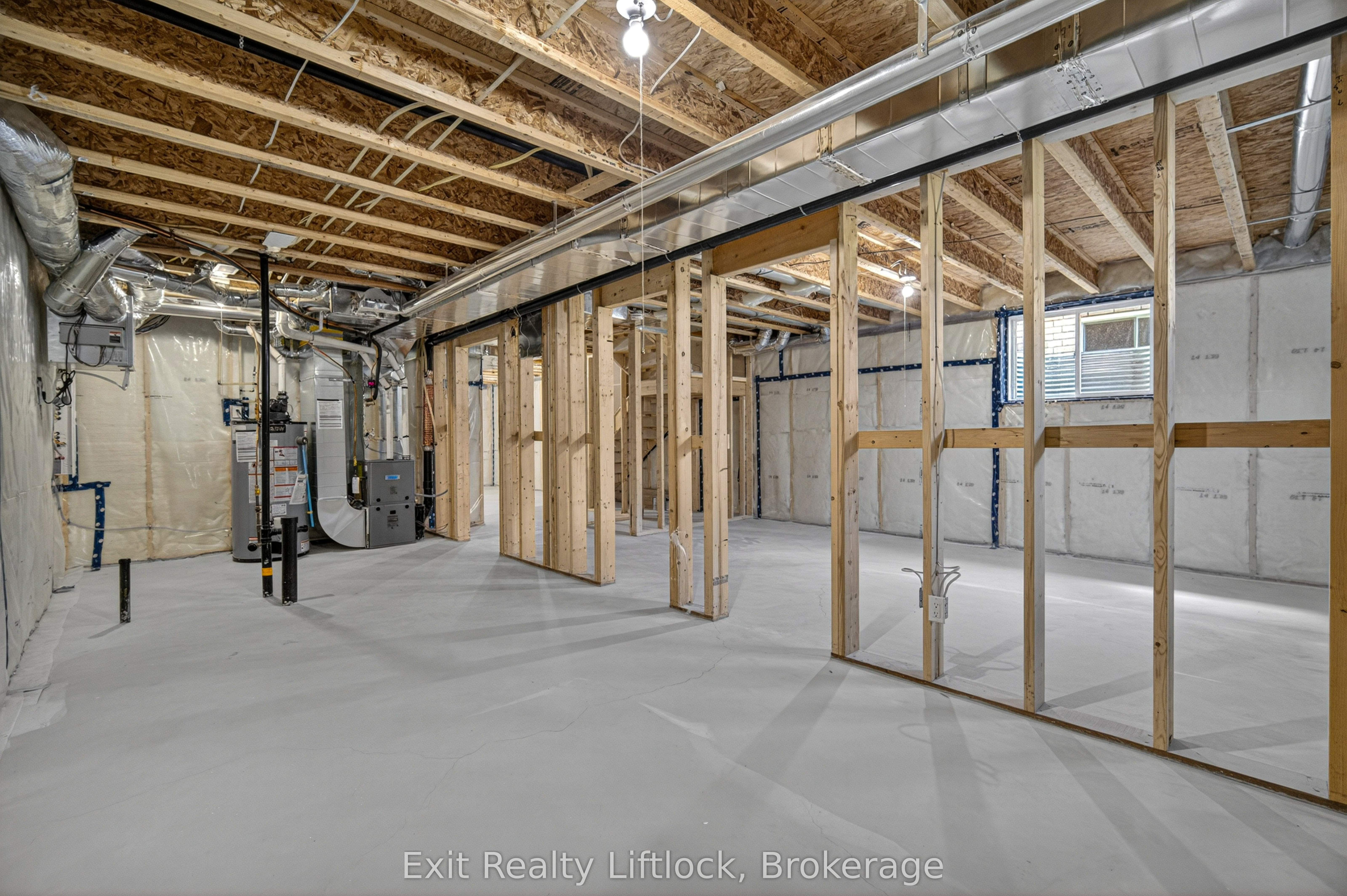 242 O'neil Street Property Photo 35