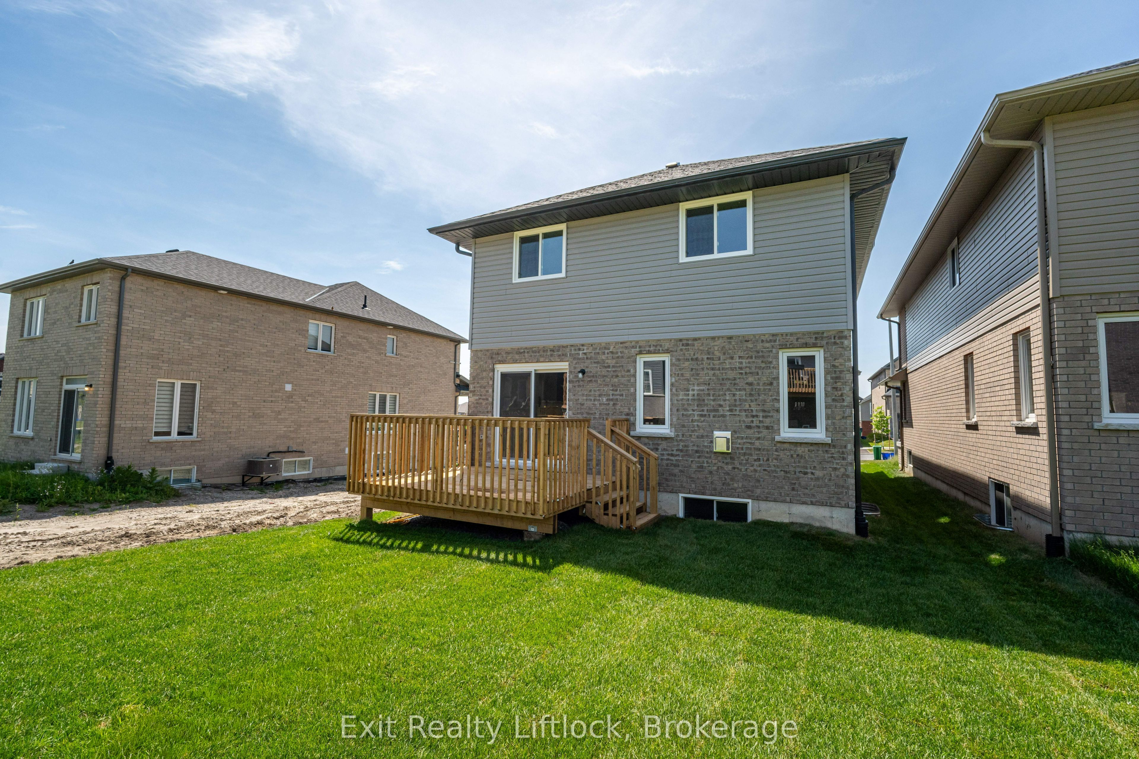 242 O'neil Street Property Photo 38