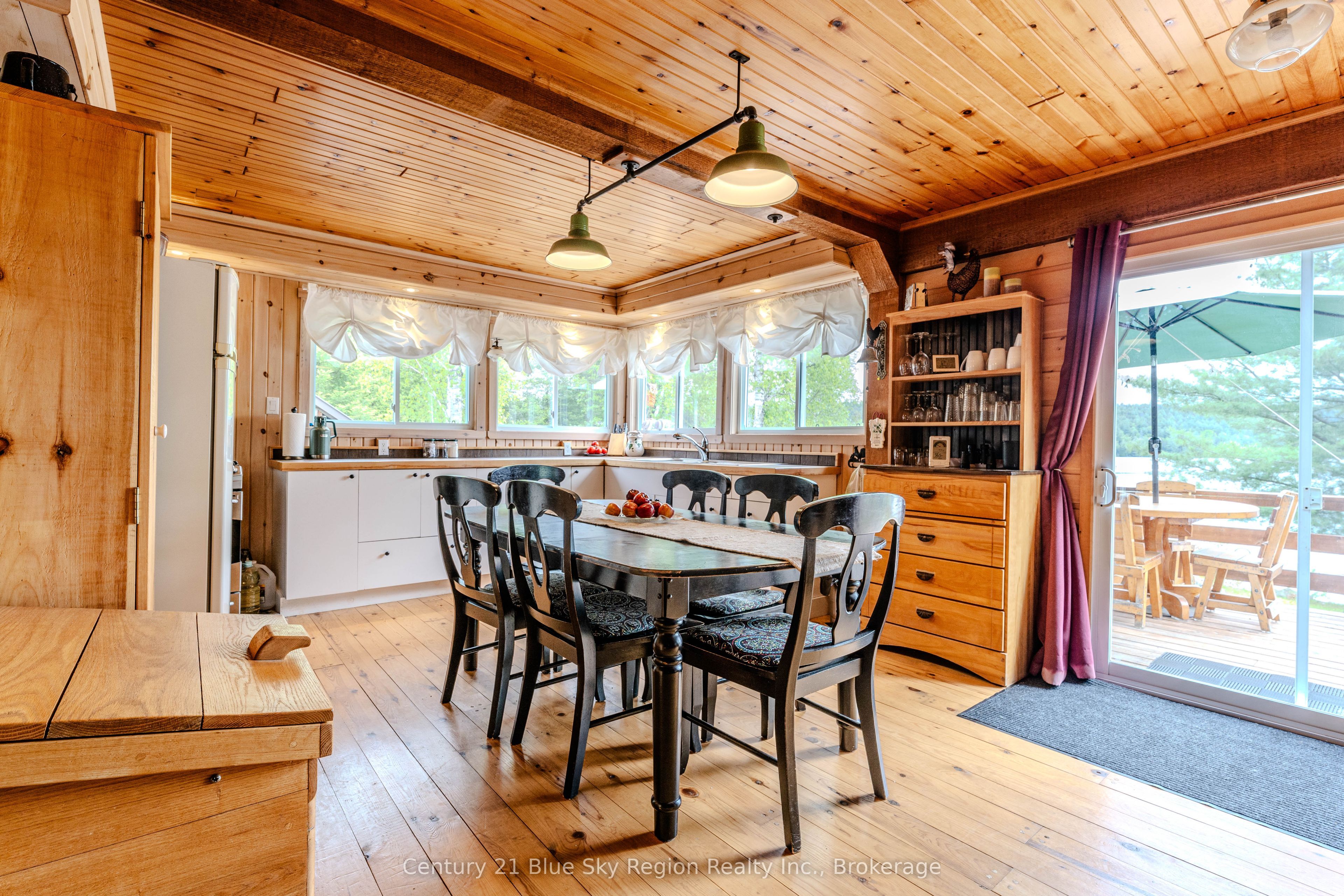 10385 Rabbit Lake Property Photo 7