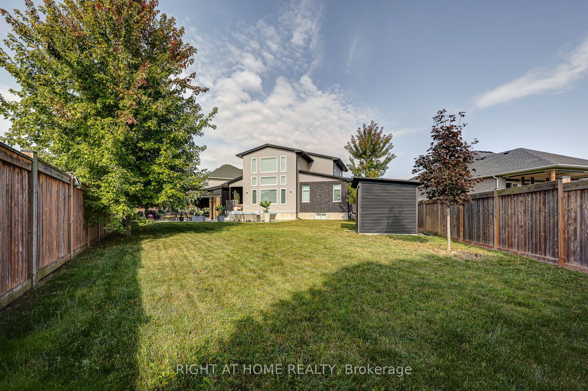 28 Martingale Terrace Property Photo 3