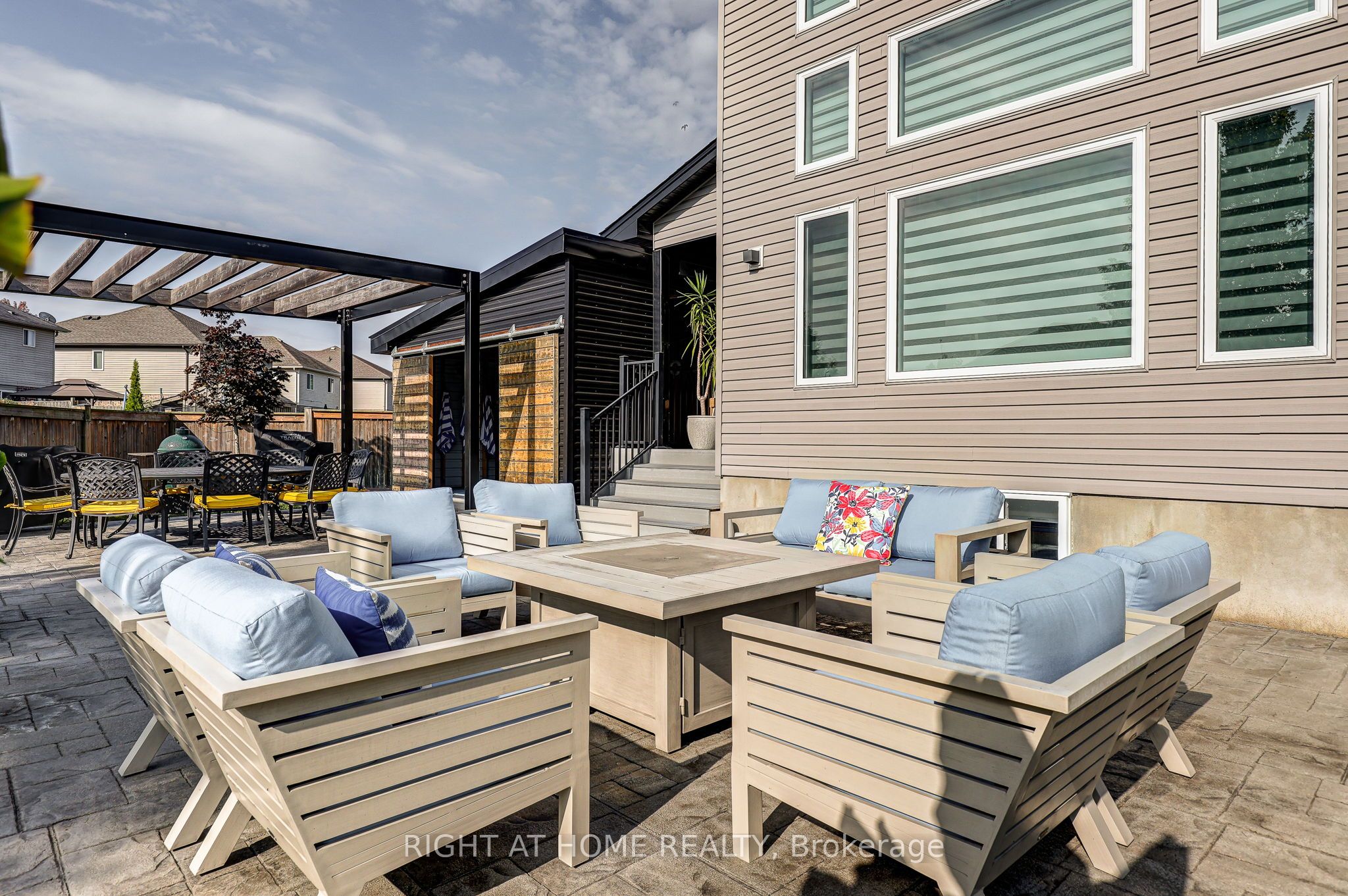 28 Martingale Terrace Property Photo 6