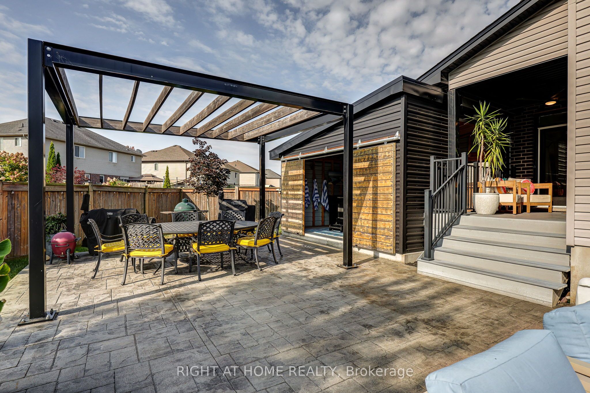 28 Martingale Terrace Property Photo 7