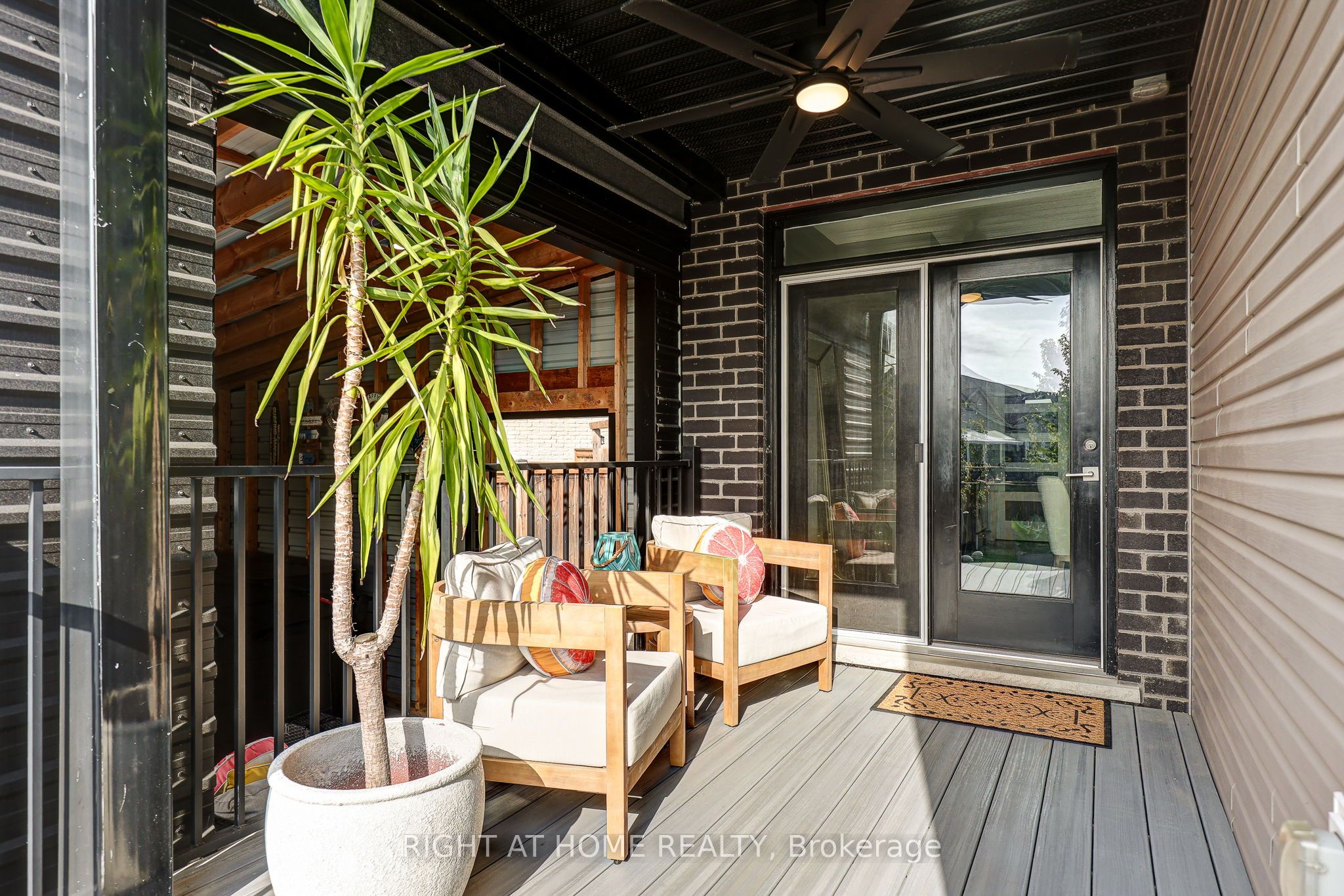 28 Martingale Terrace Property Photo 9