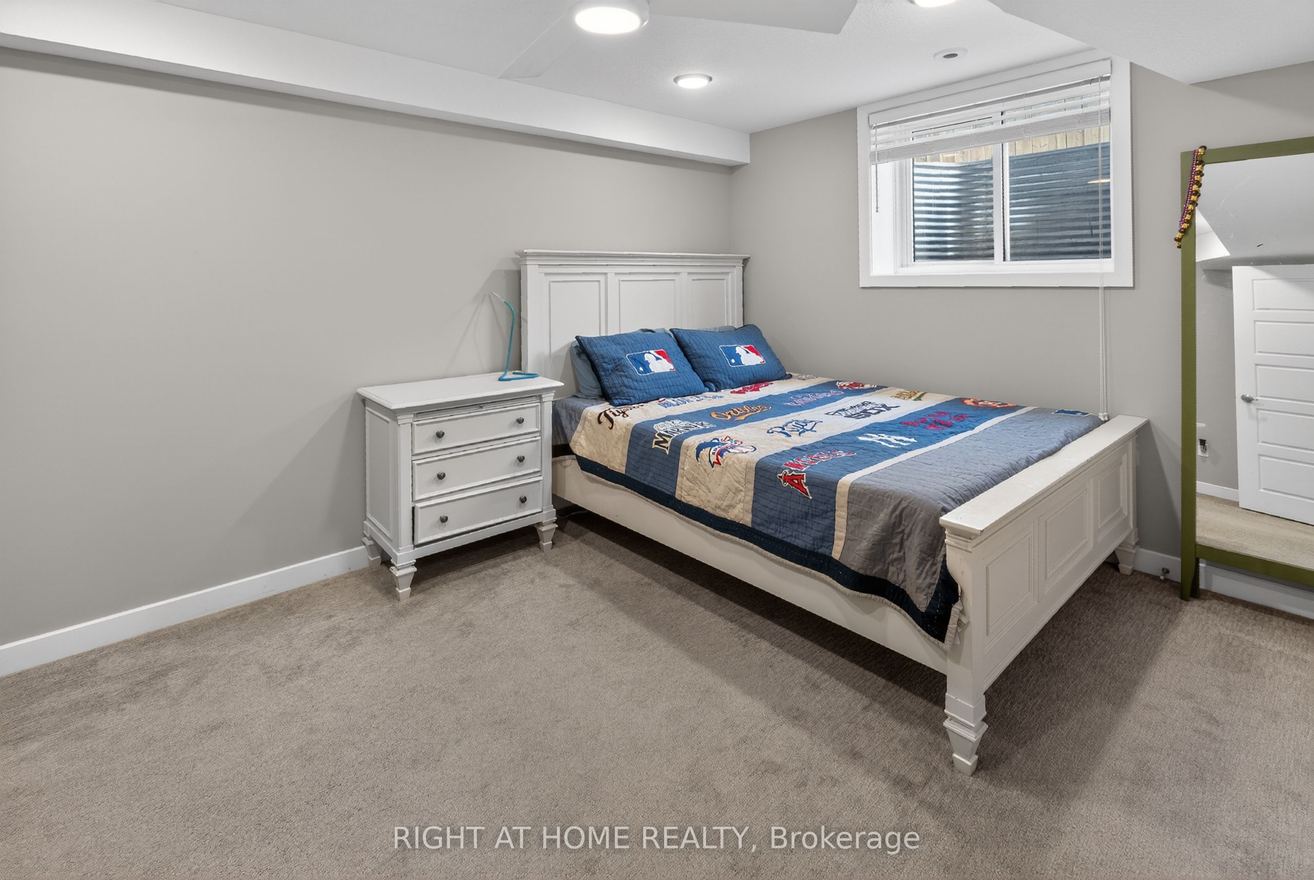 28 Martingale Terrace Property Photo 50