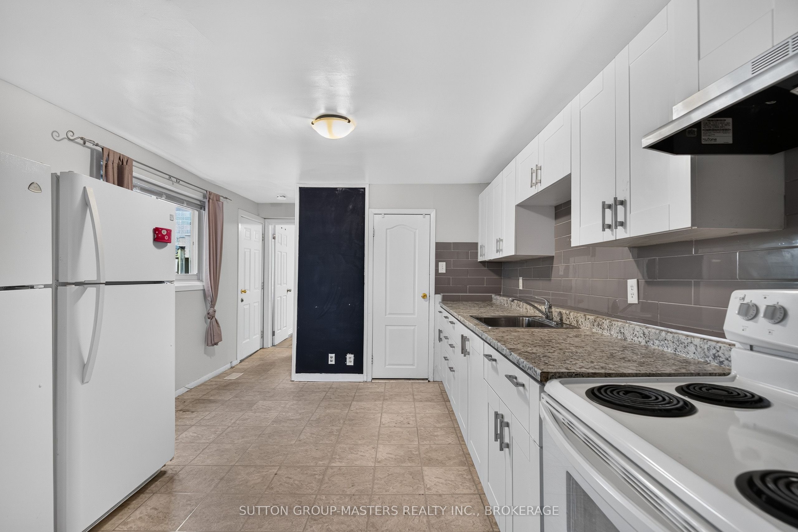 378 Barrie Street Property Photo 11