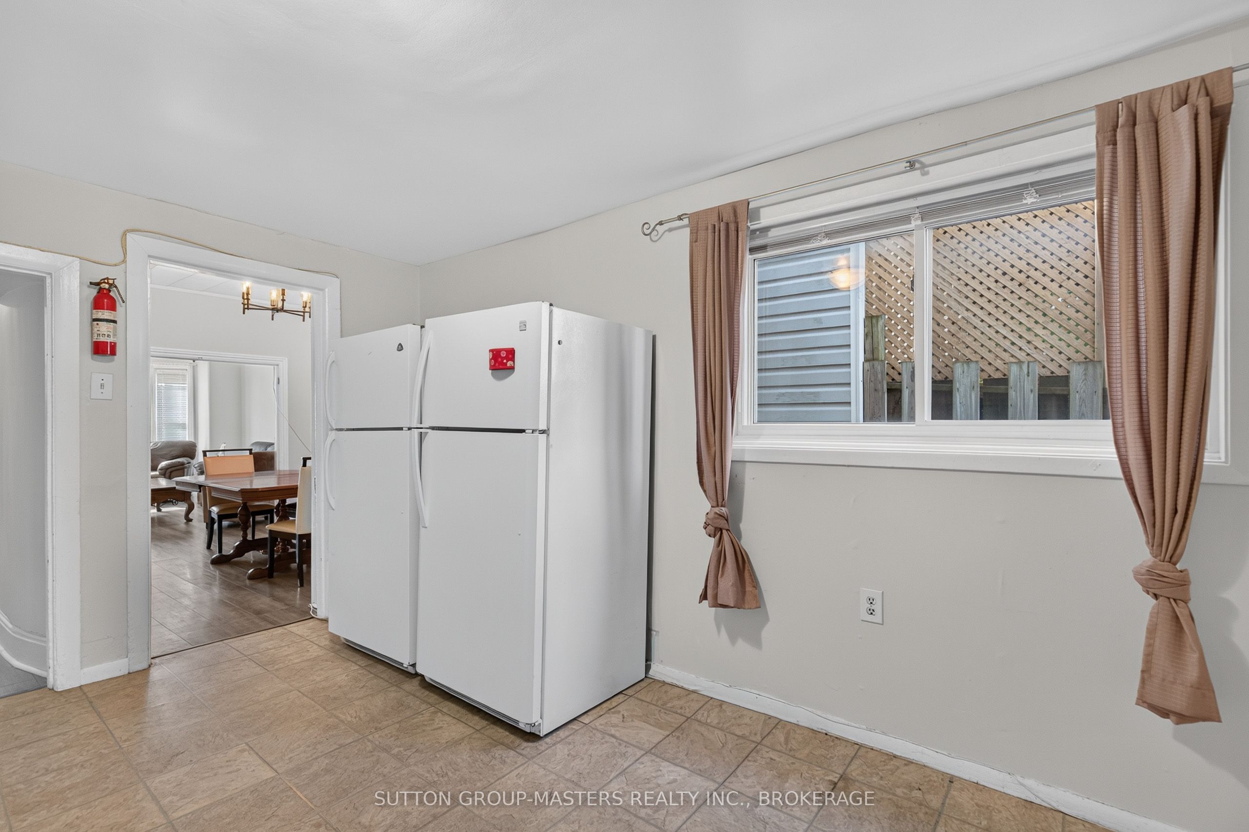 378 Barrie Street Property Photo 13