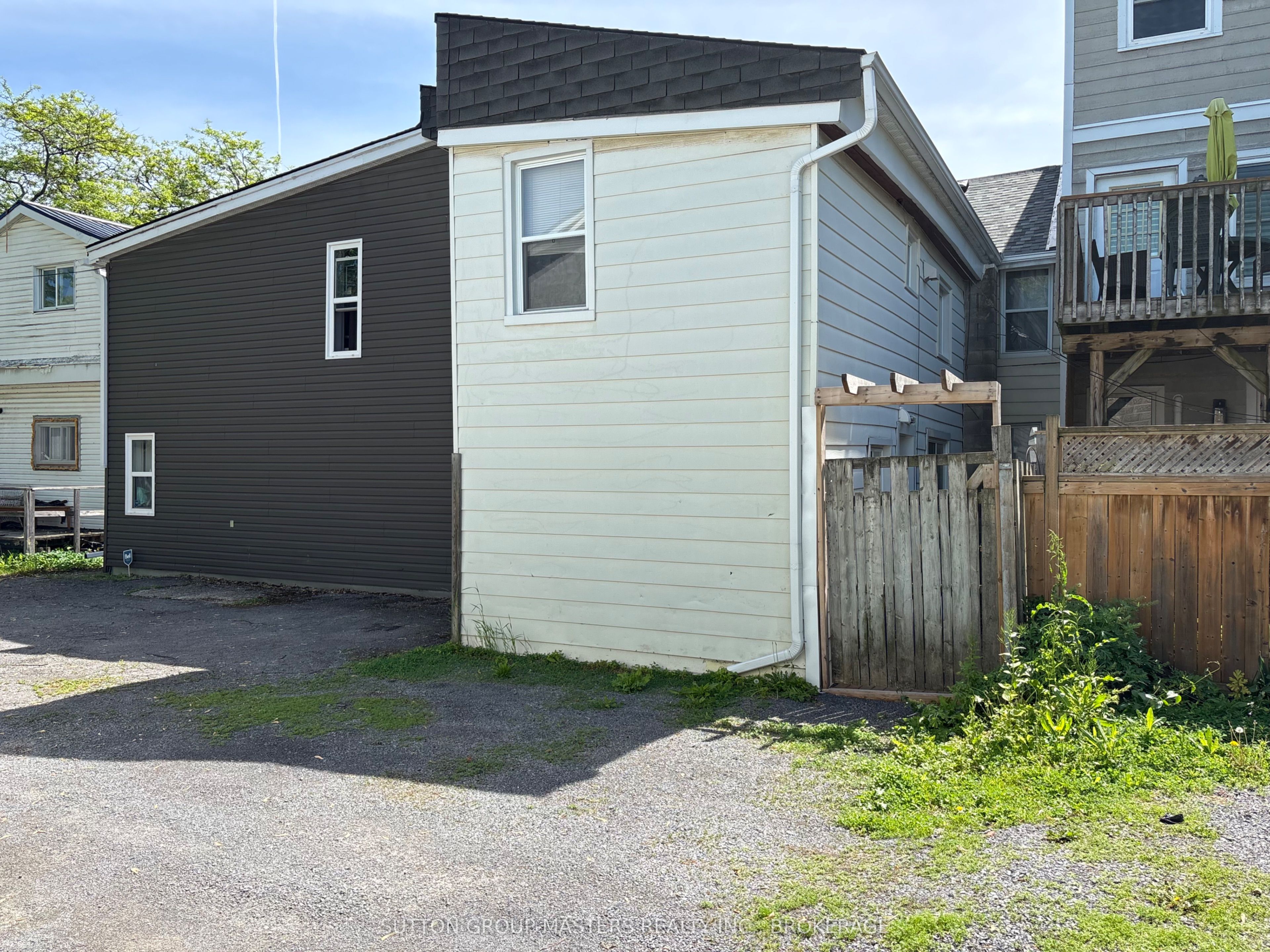 378 Barrie Street Property Photo 27