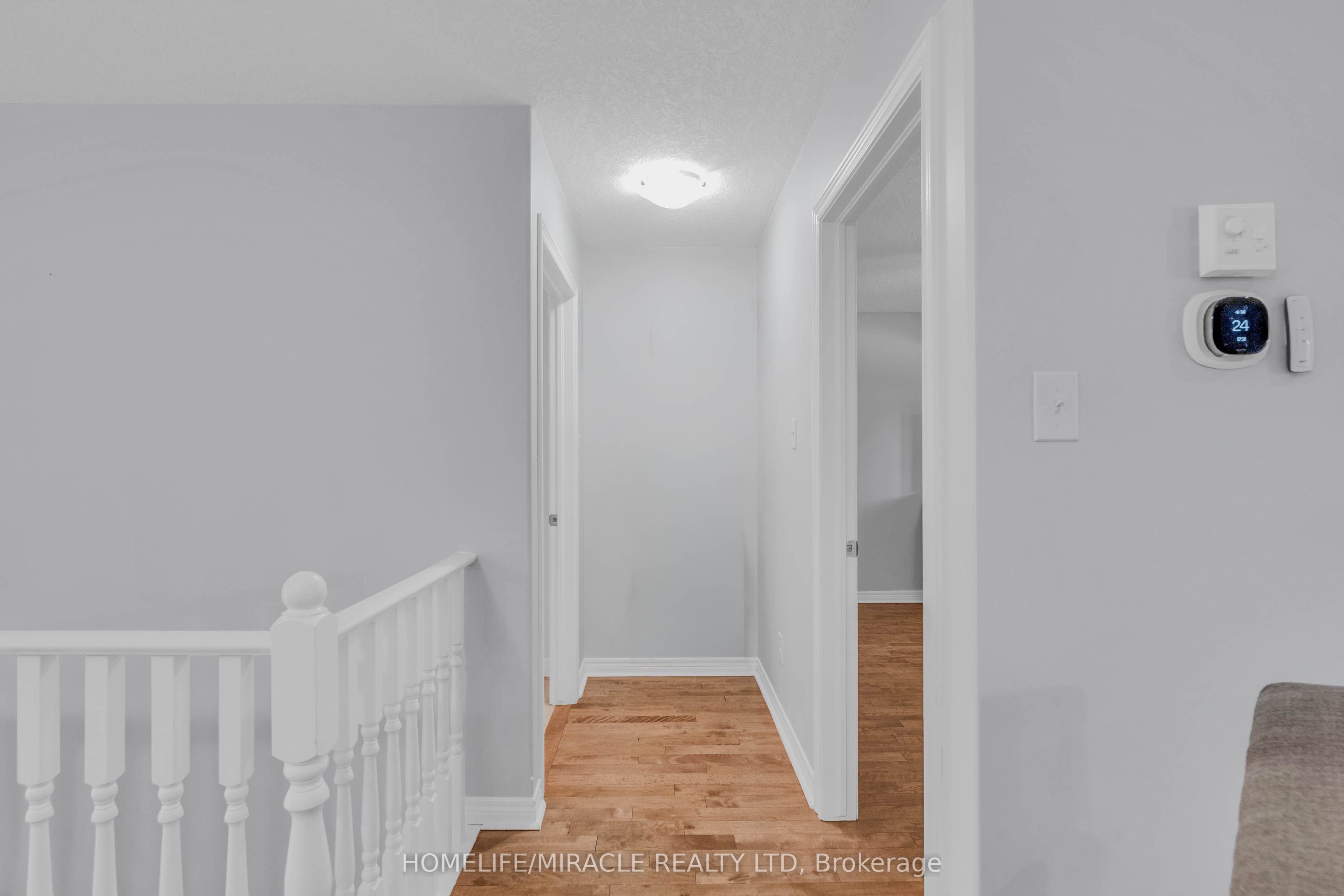 560 Grey Street 3 Property Photo 17