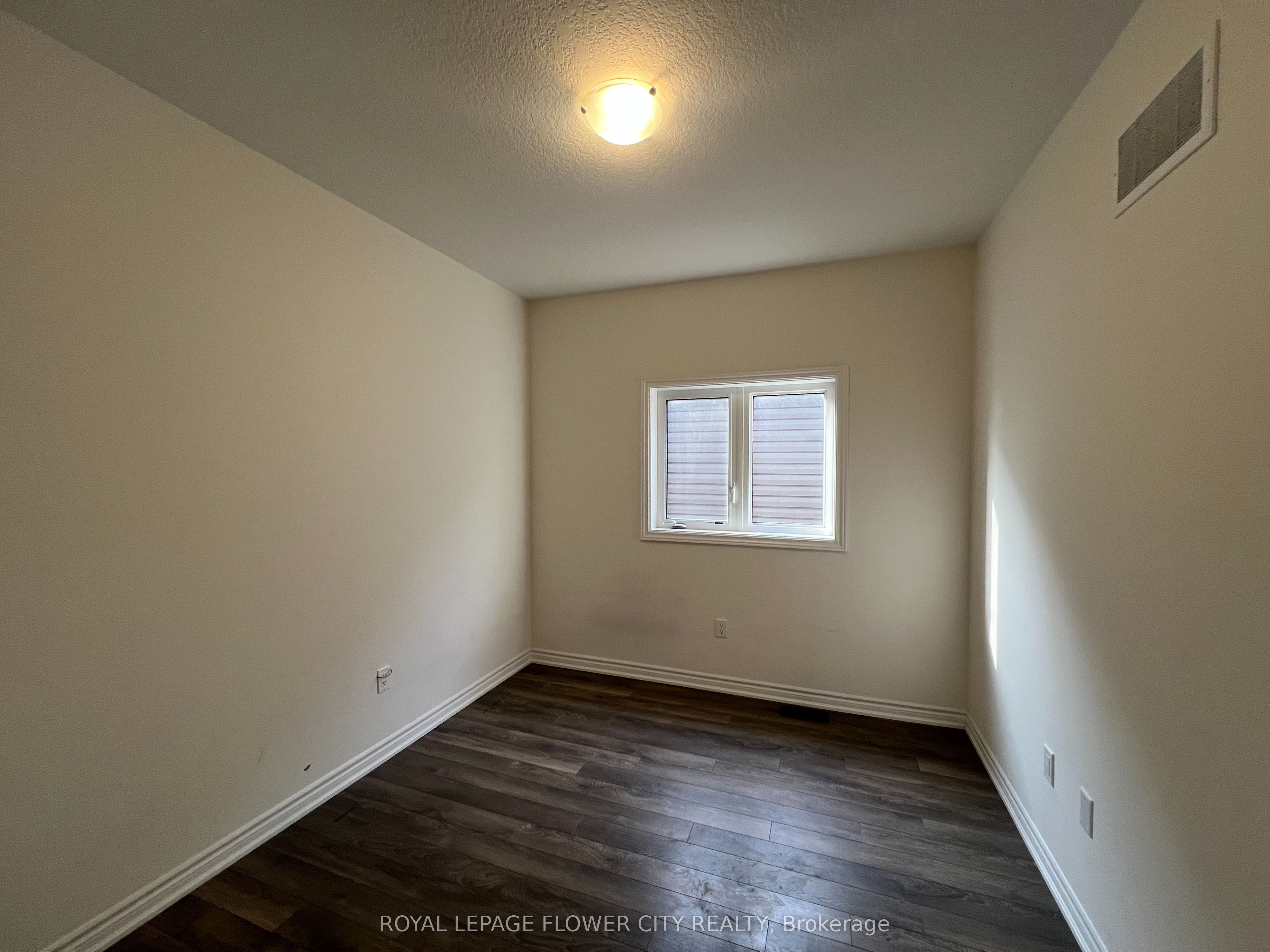 6 Tarrison Street Property Photo 21