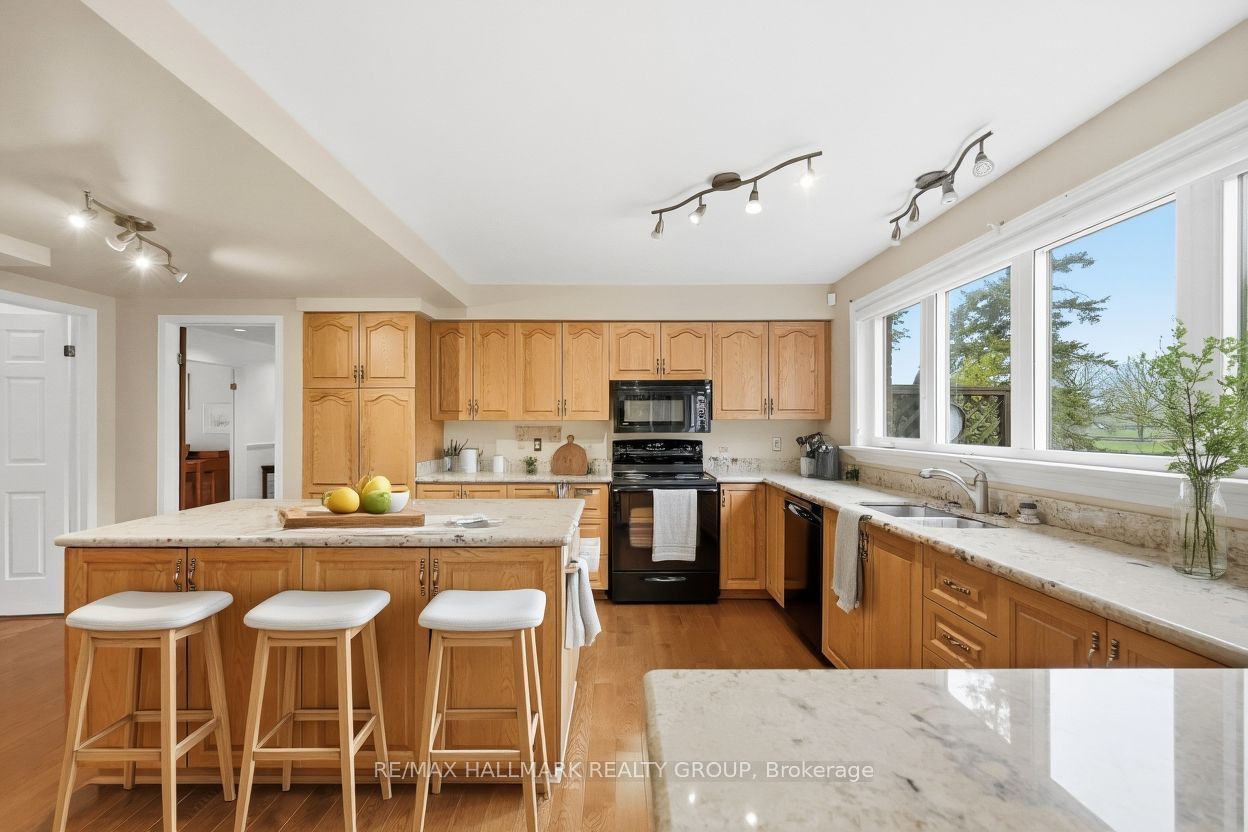 20 Halldorson Crescent Property Photo 13