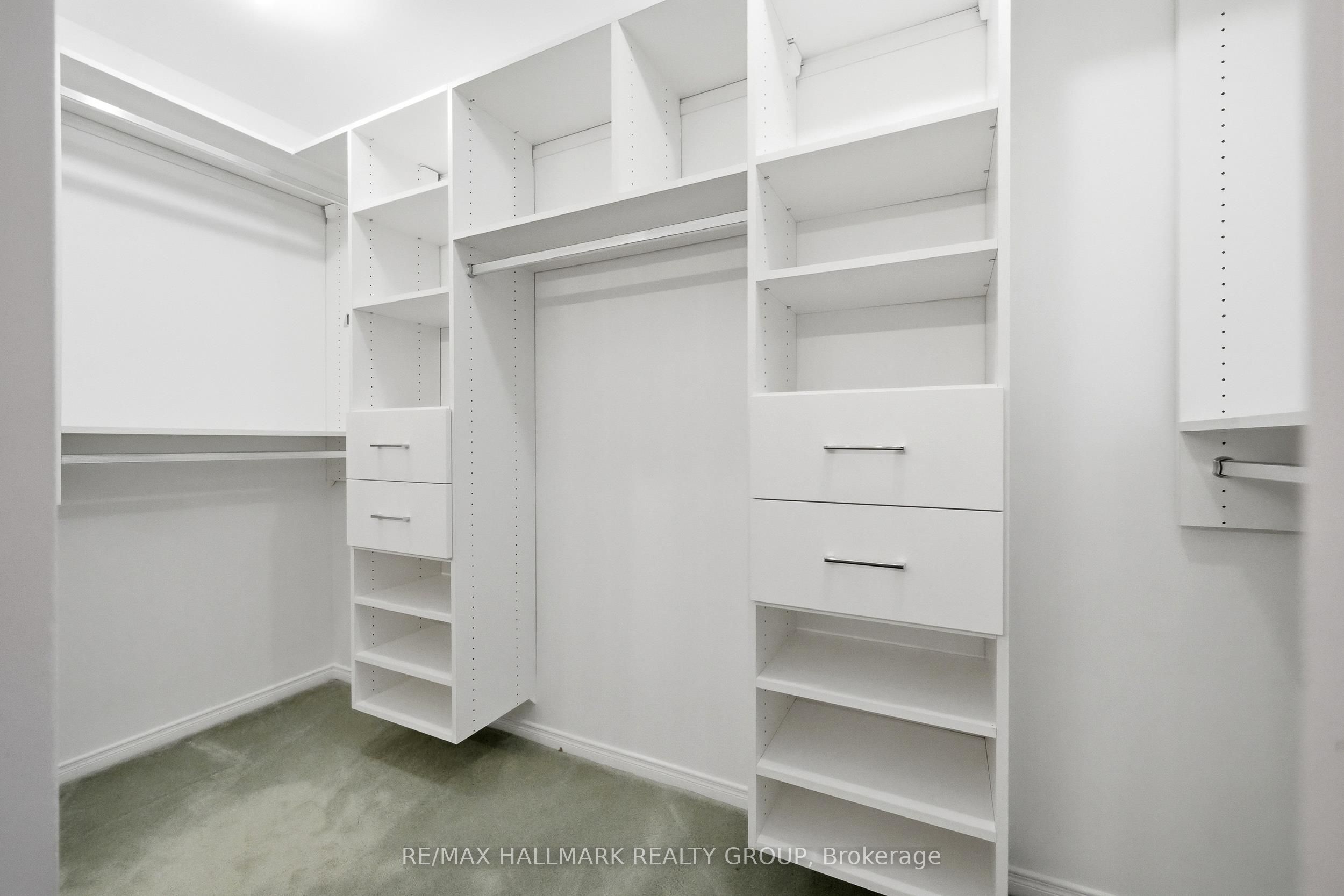 20 Halldorson Crescent Property Photo 23