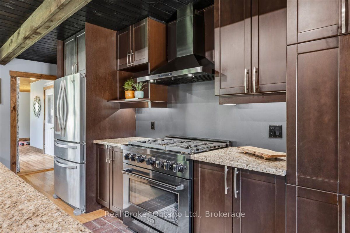 401479 Grey Rd 4 Property Photo 10