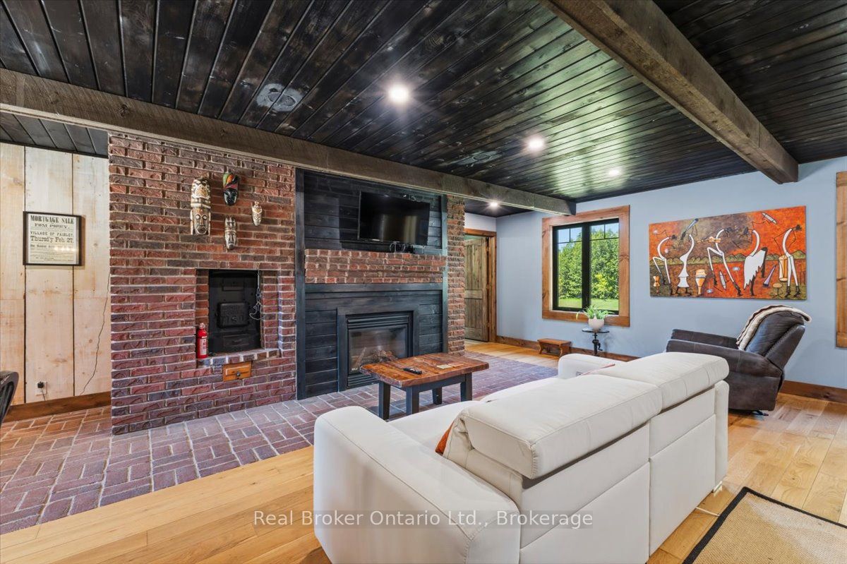 401479 Grey Rd 4 Property Photo 12