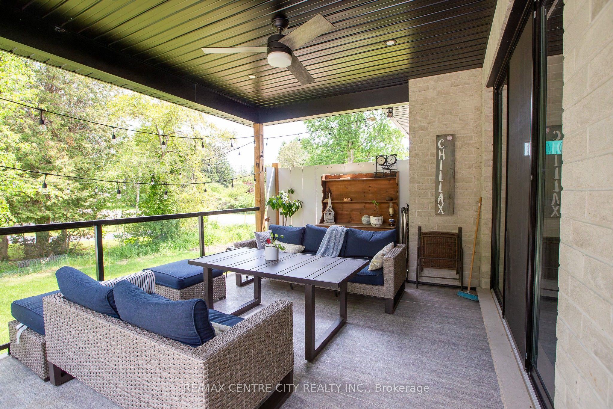 273 Foxborough Place Property Photo 8