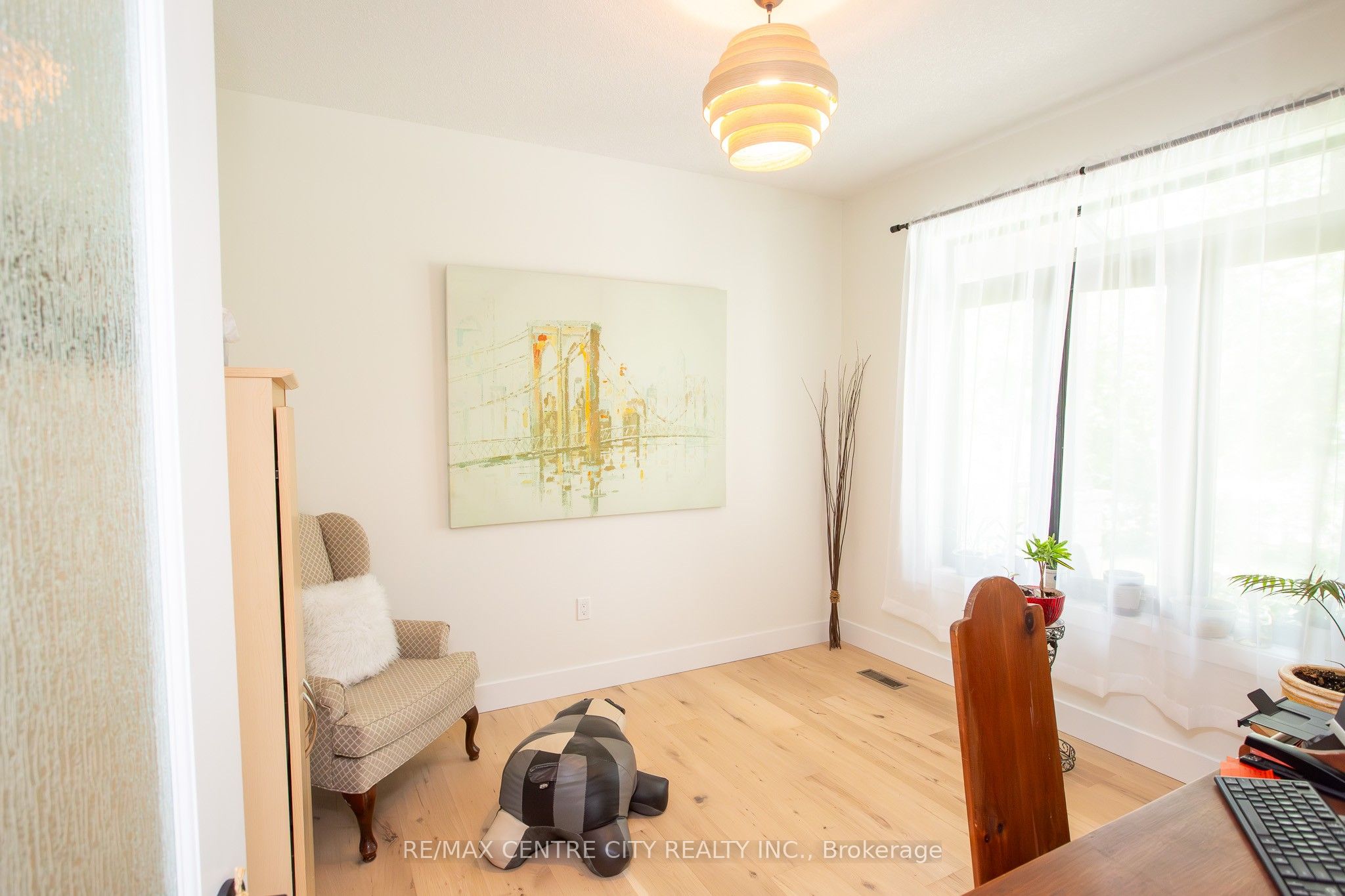 273 Foxborough Place Property Photo 15