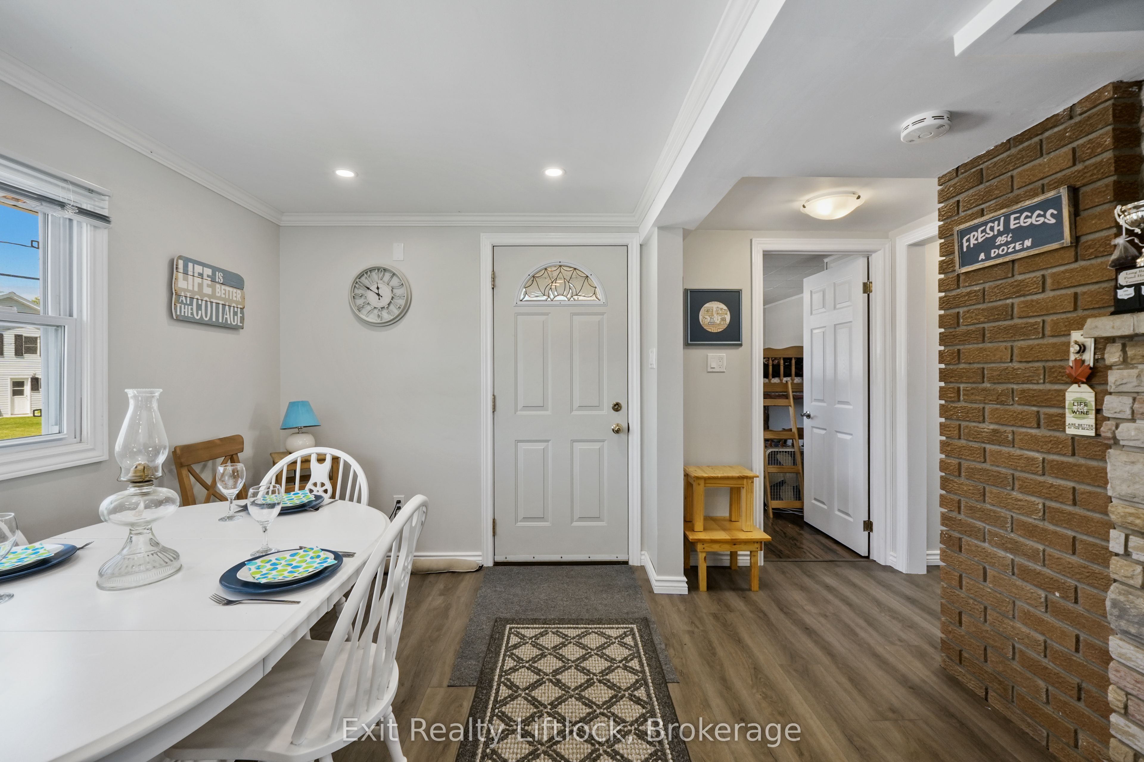 23 Manor Road Property Photo 9