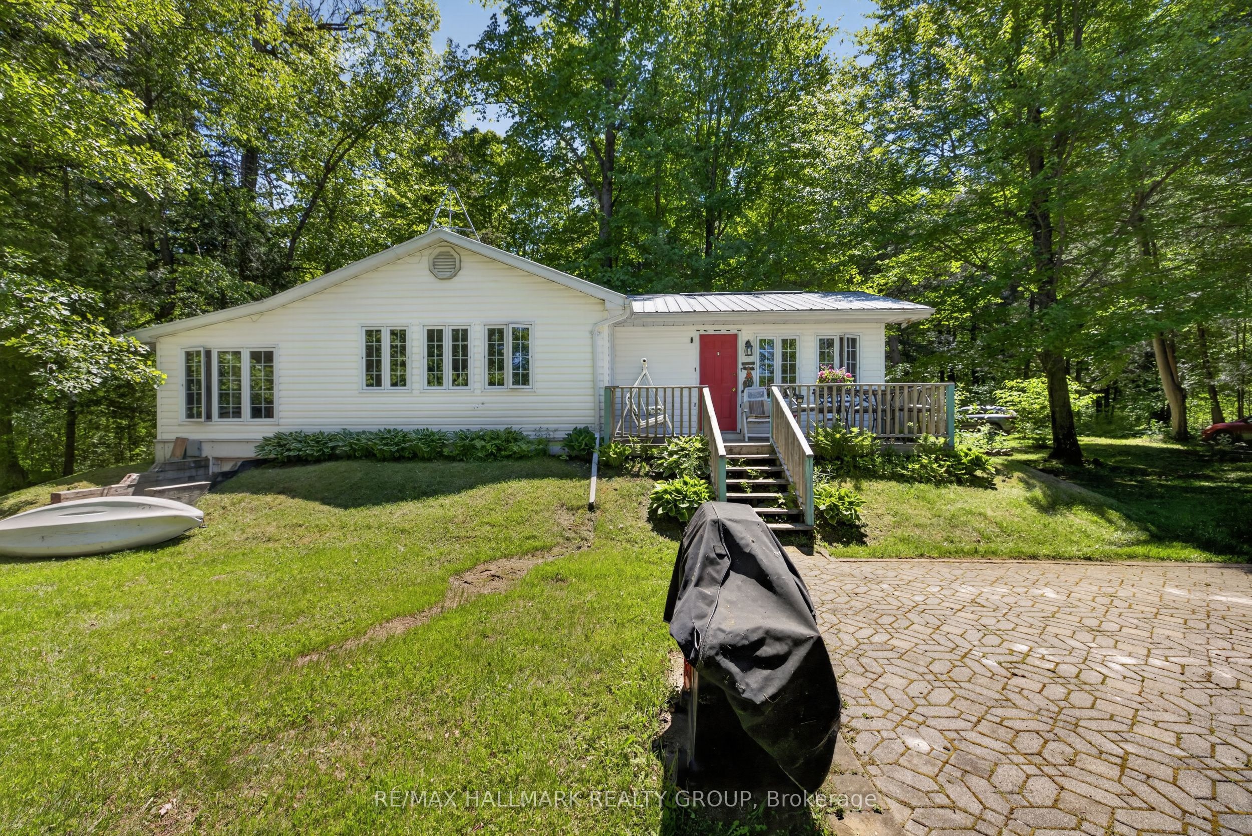 2432 Bathurst 2nd Concession Property Photo 1