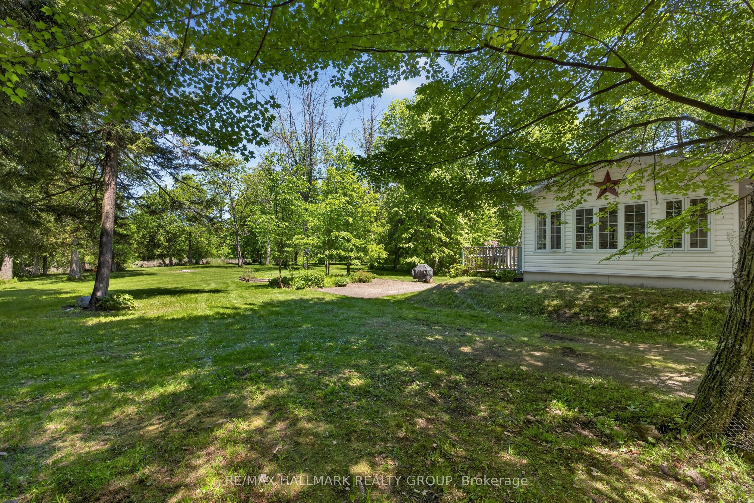 2432 Bathurst 2nd Concession Property Photo 39