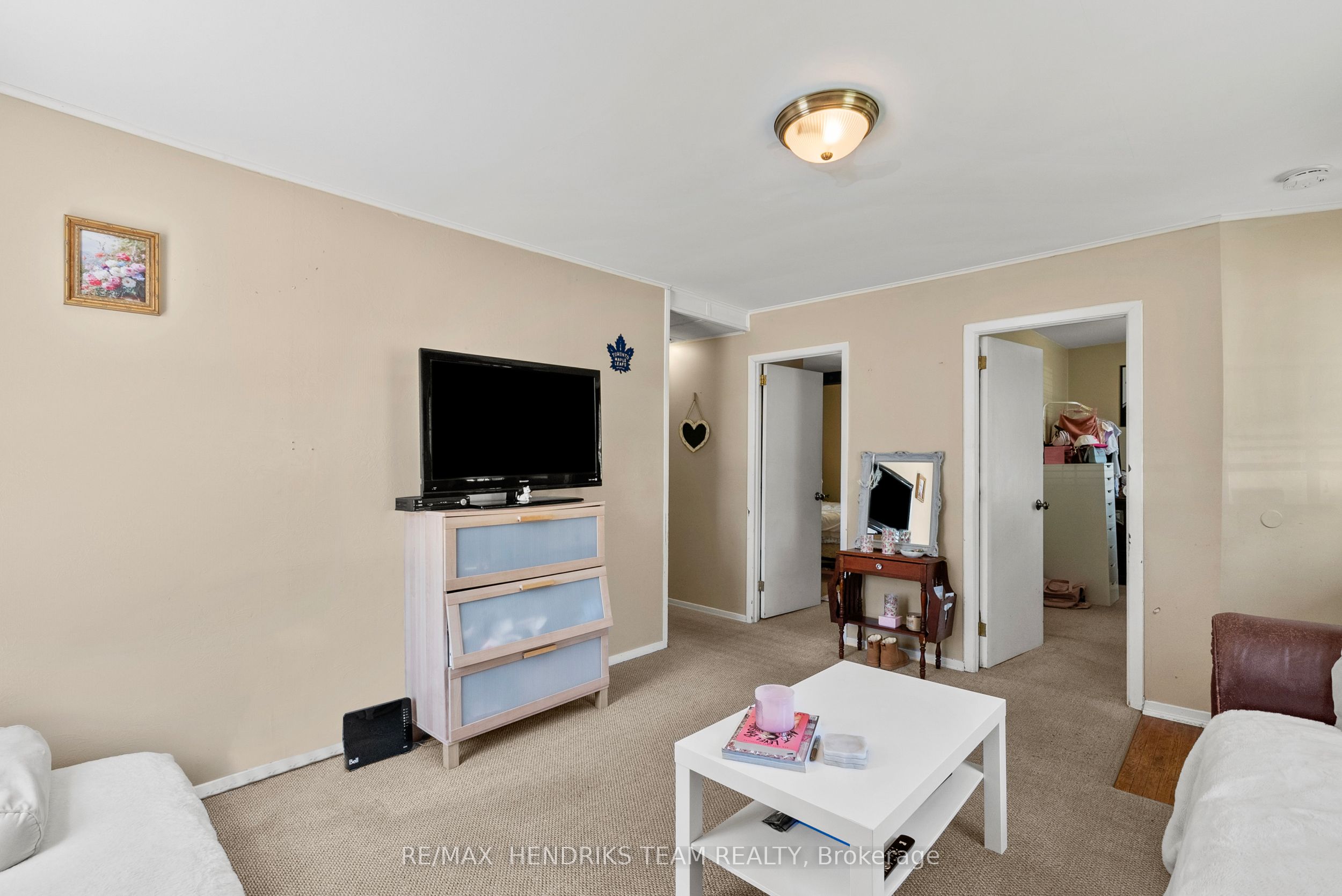 25 Bessey Street Property Photo 10