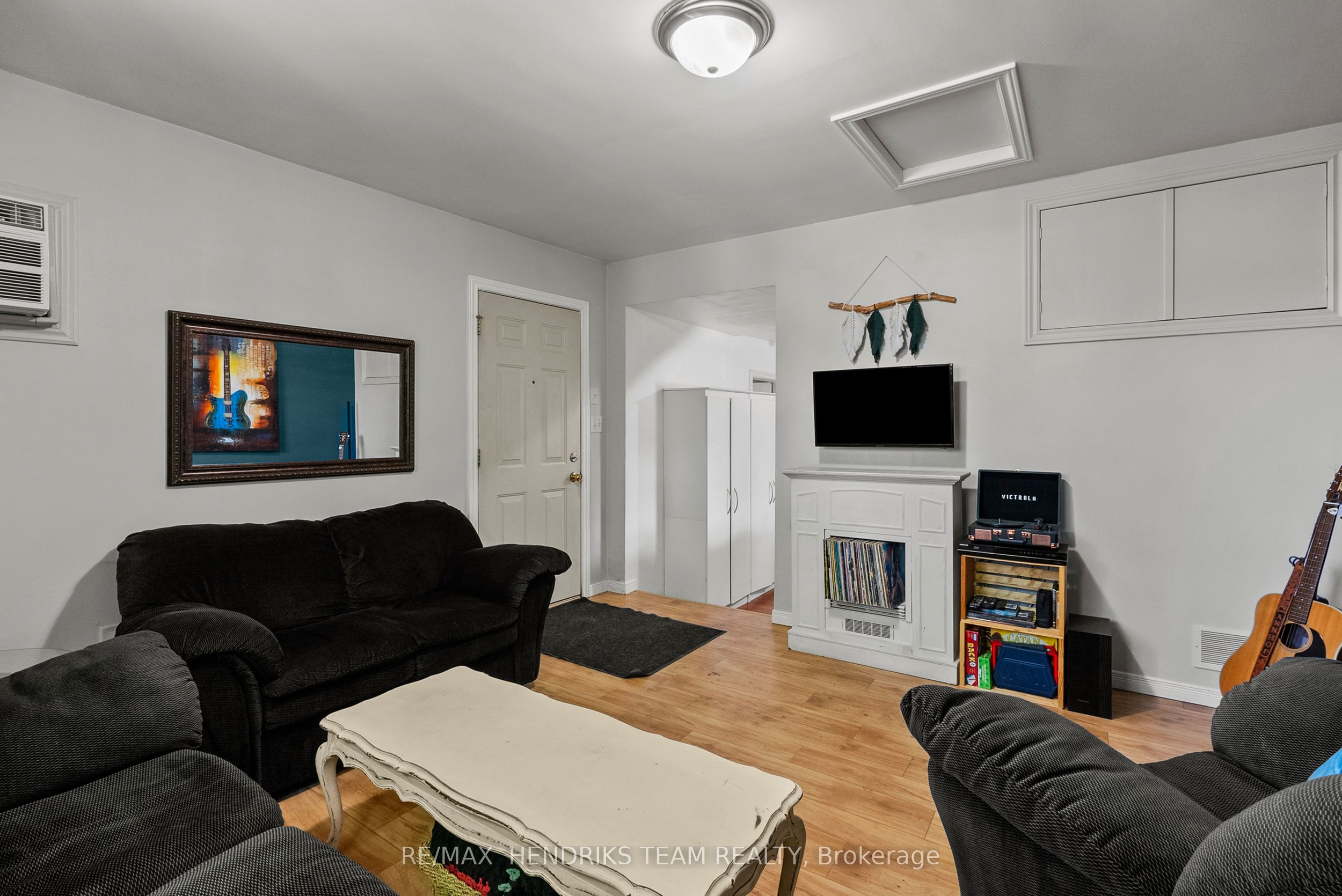 25 Bessey Street Property Photo 24