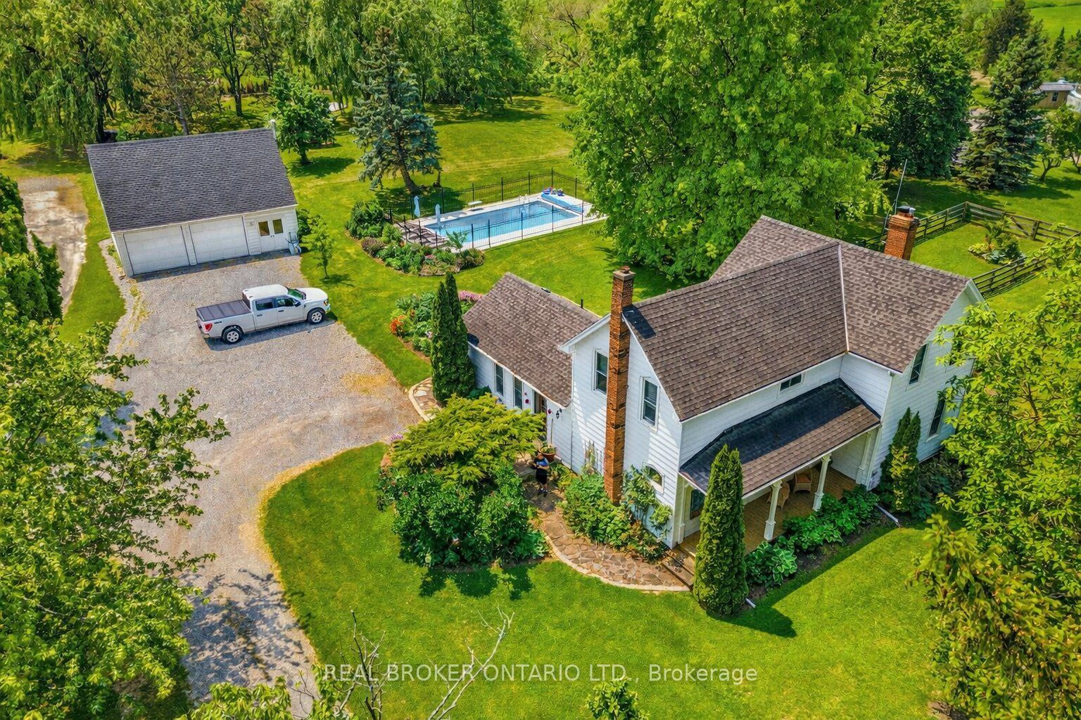 519 Queenston Road Property Photo 1