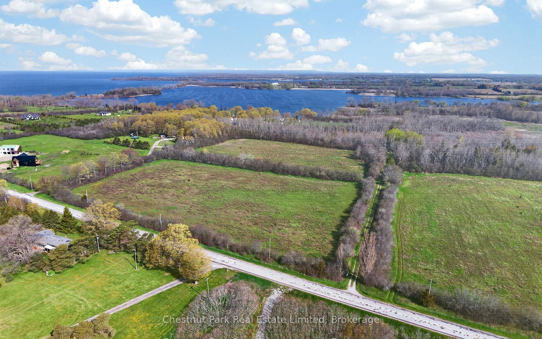 1092 Huycks Point Road Property Photo 4