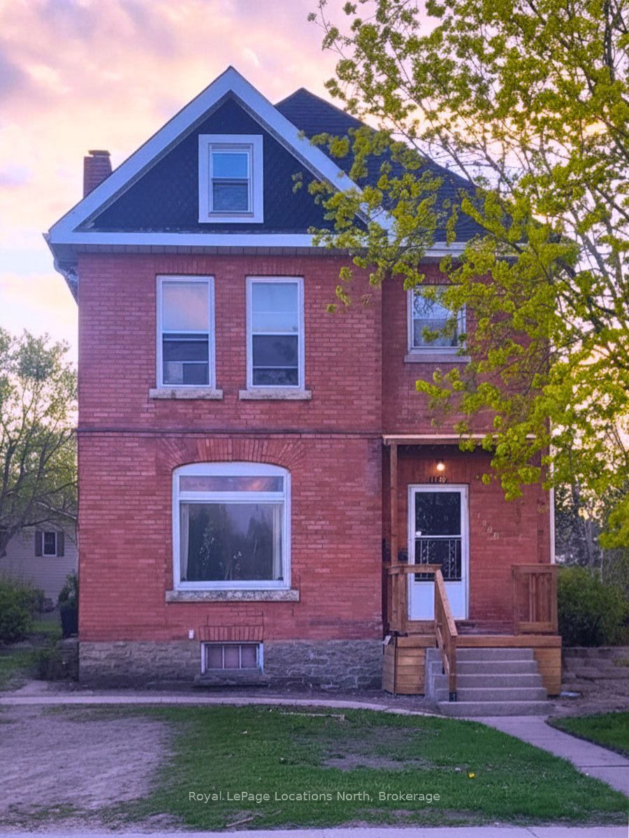 1140 2nd Avenue W Property Photo 1