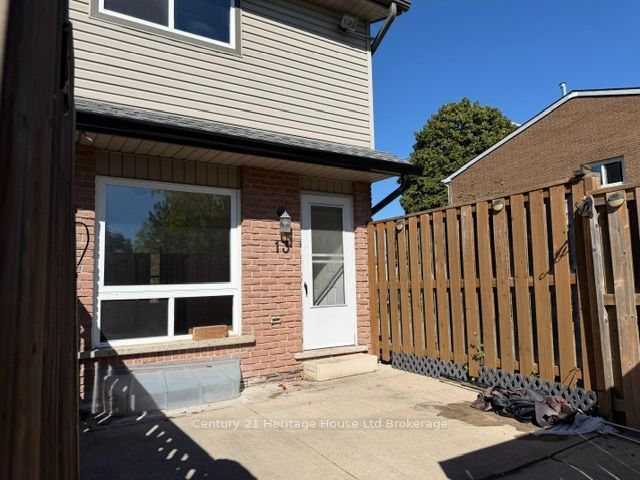 900 James Street 13 Property Photo 10