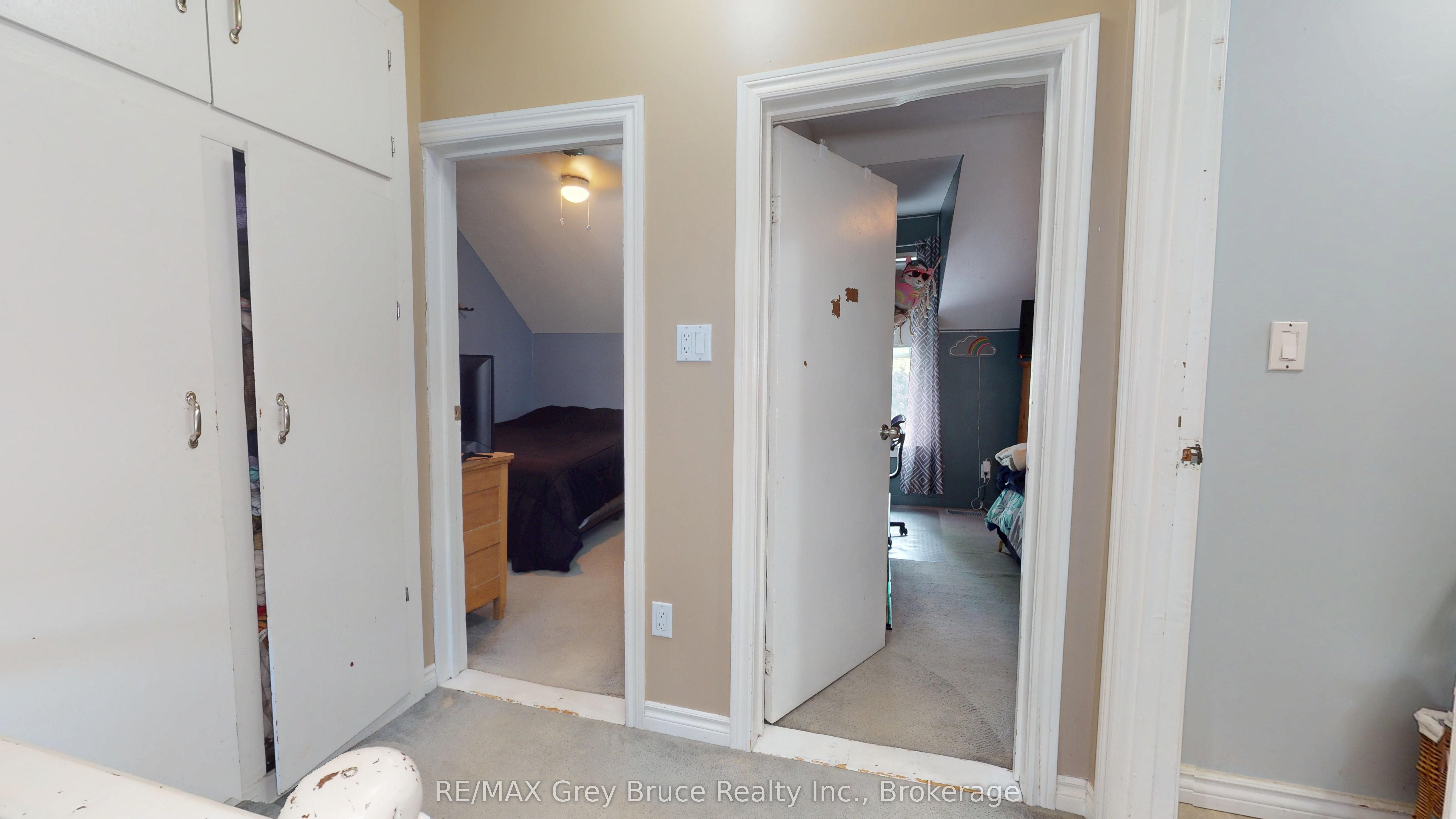 212 Yonge Street S Property Photo 25