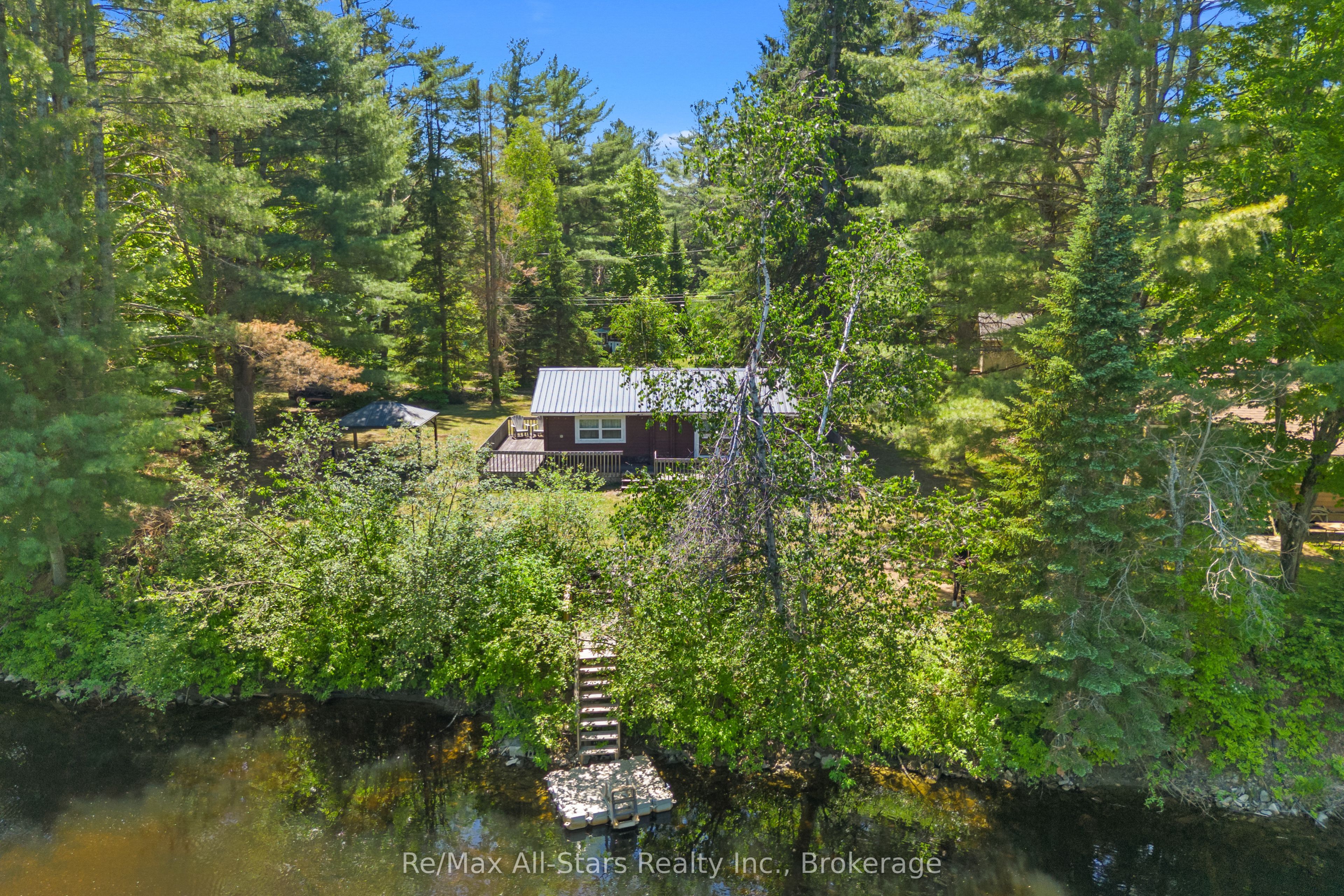 1042 Goadsby Trail Property Photo 2