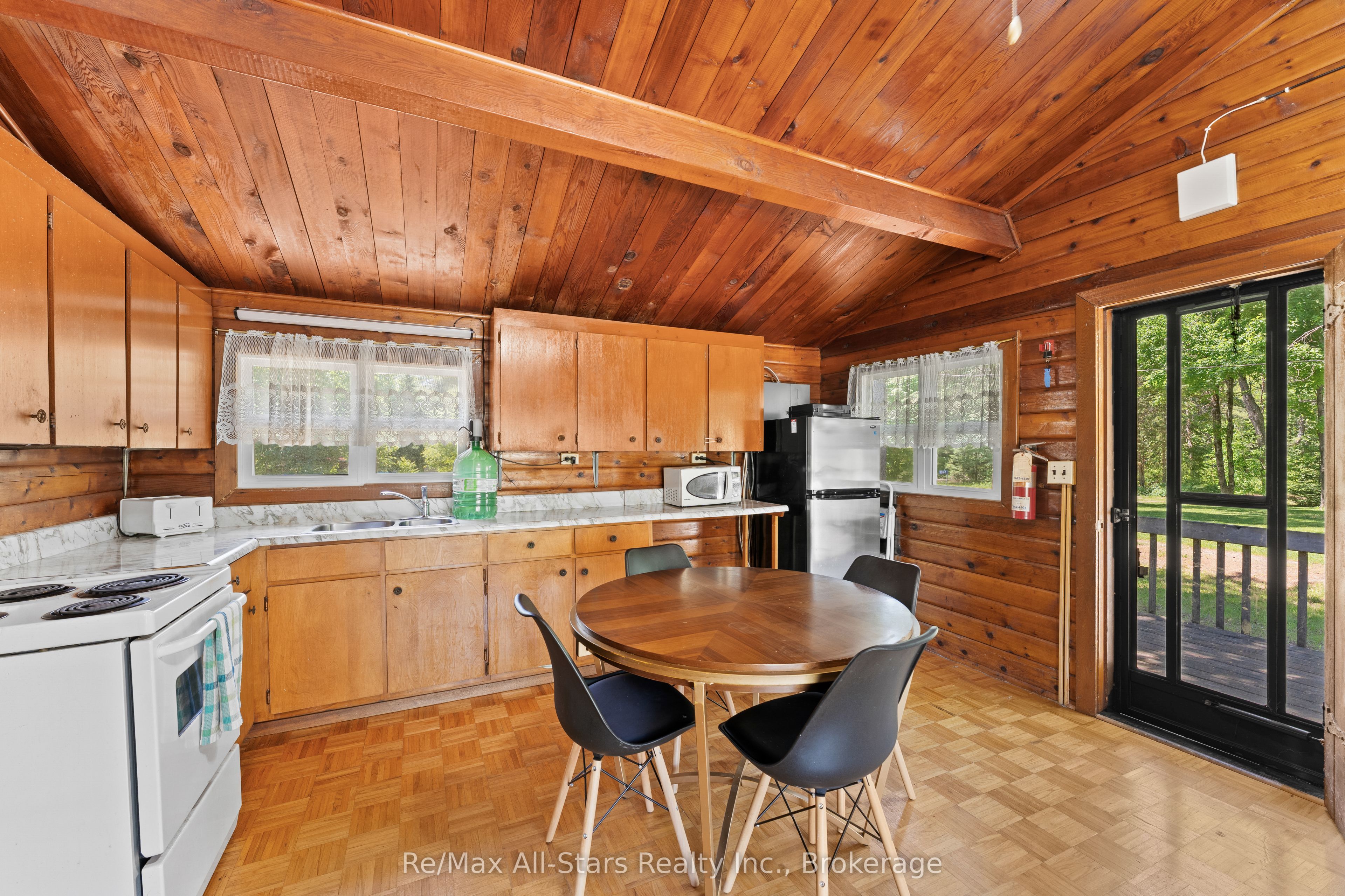 1042 Goadsby Trail Property Photo 15