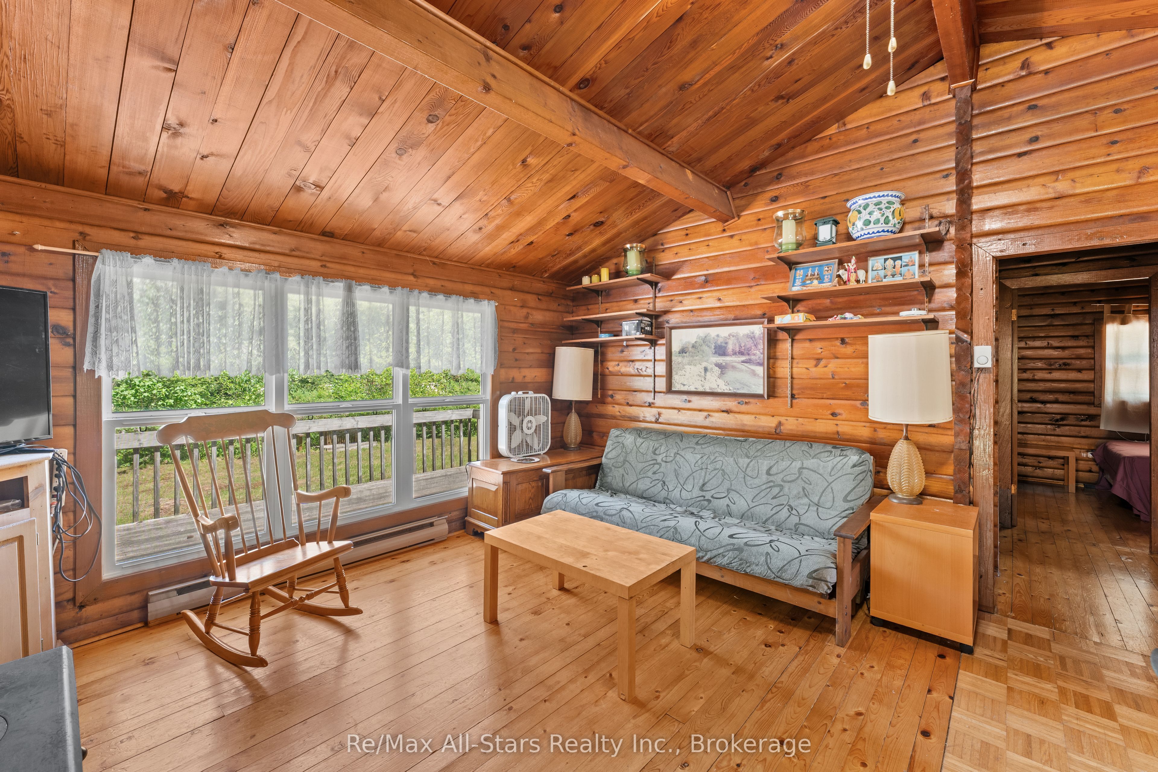 1042 Goadsby Trail Property Photo 17