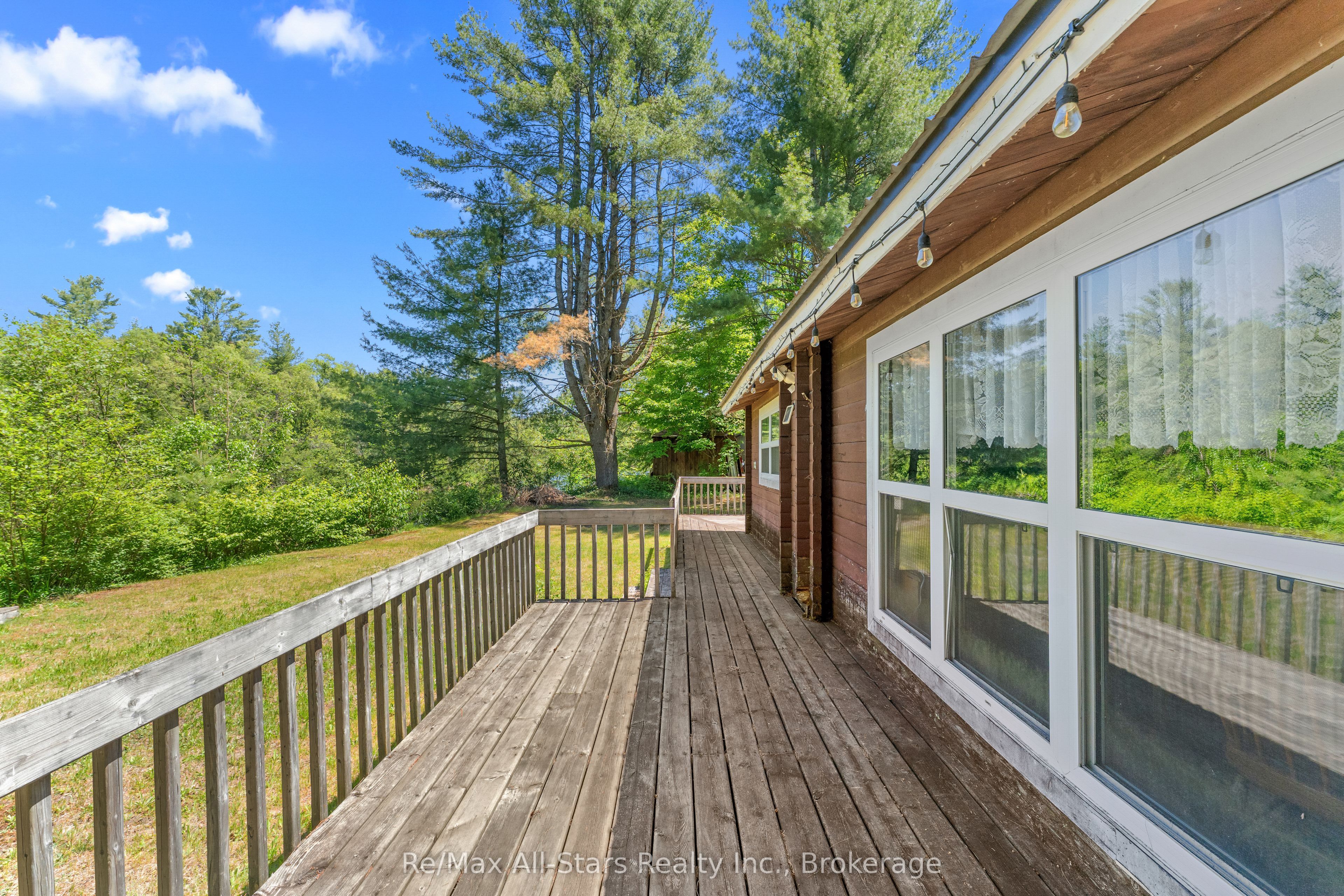 1042 Goadsby Trail Property Photo 25