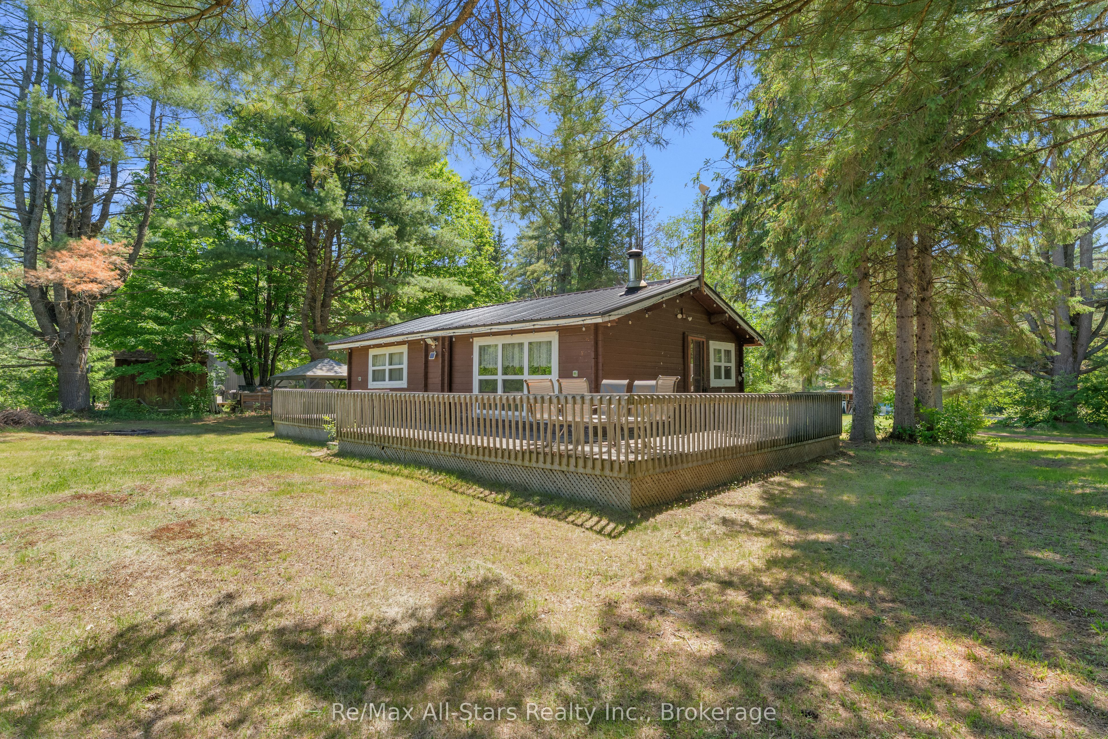 1042 Goadsby Trail Property Photo 28