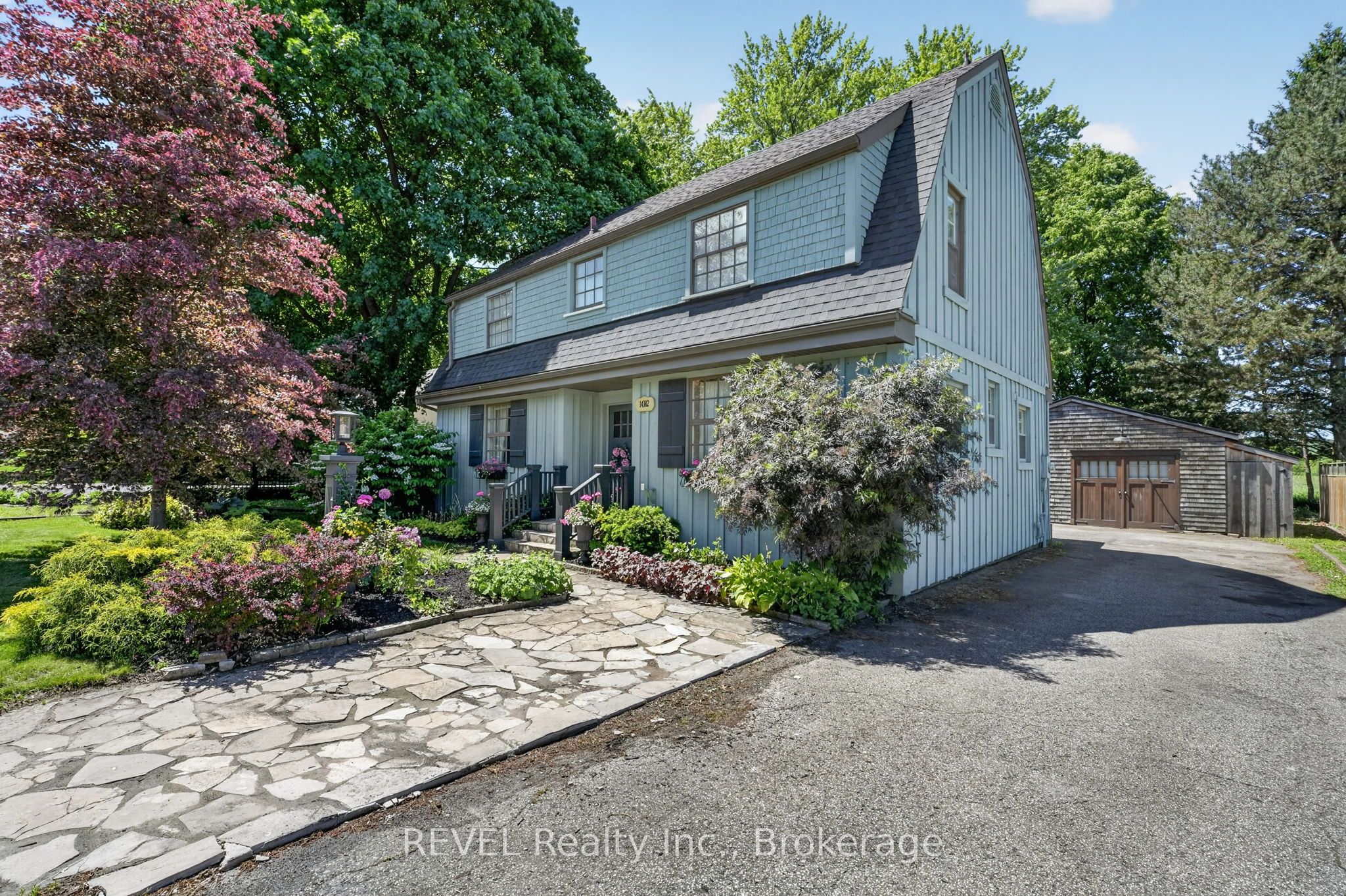 14382 Niagara River Parkway Property Photo 2