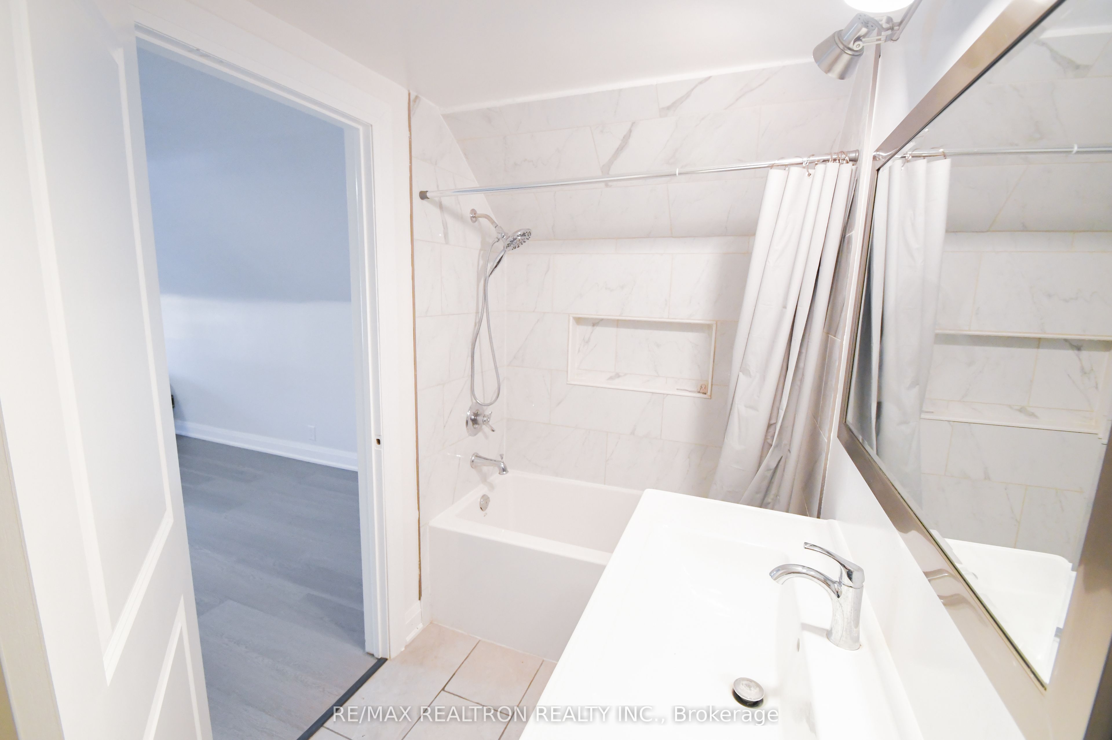 110 E Mintern Avenue Property Photo 11