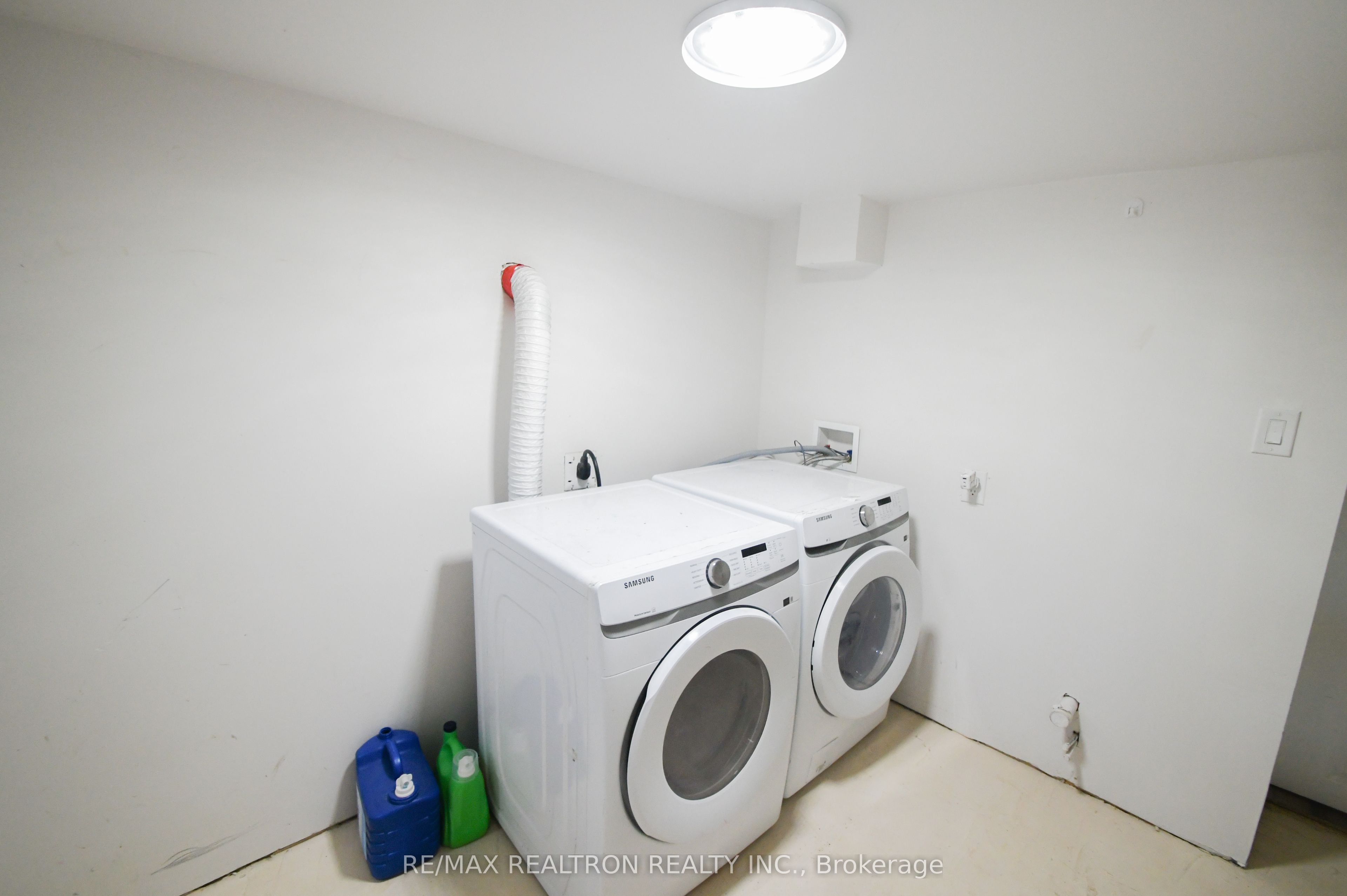 110 E Mintern Avenue Property Photo 14
