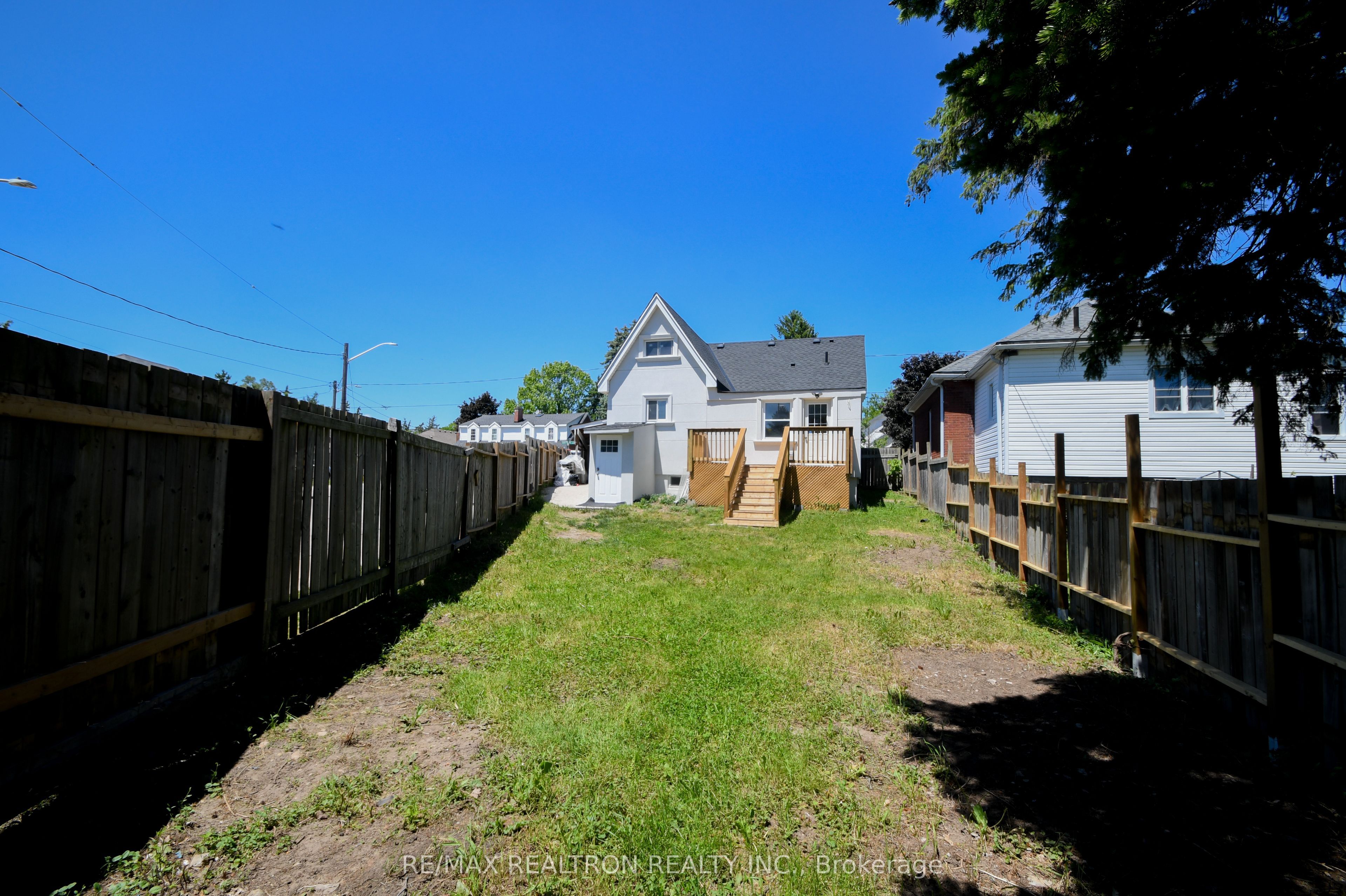 110 E Mintern Avenue Property Photo 18