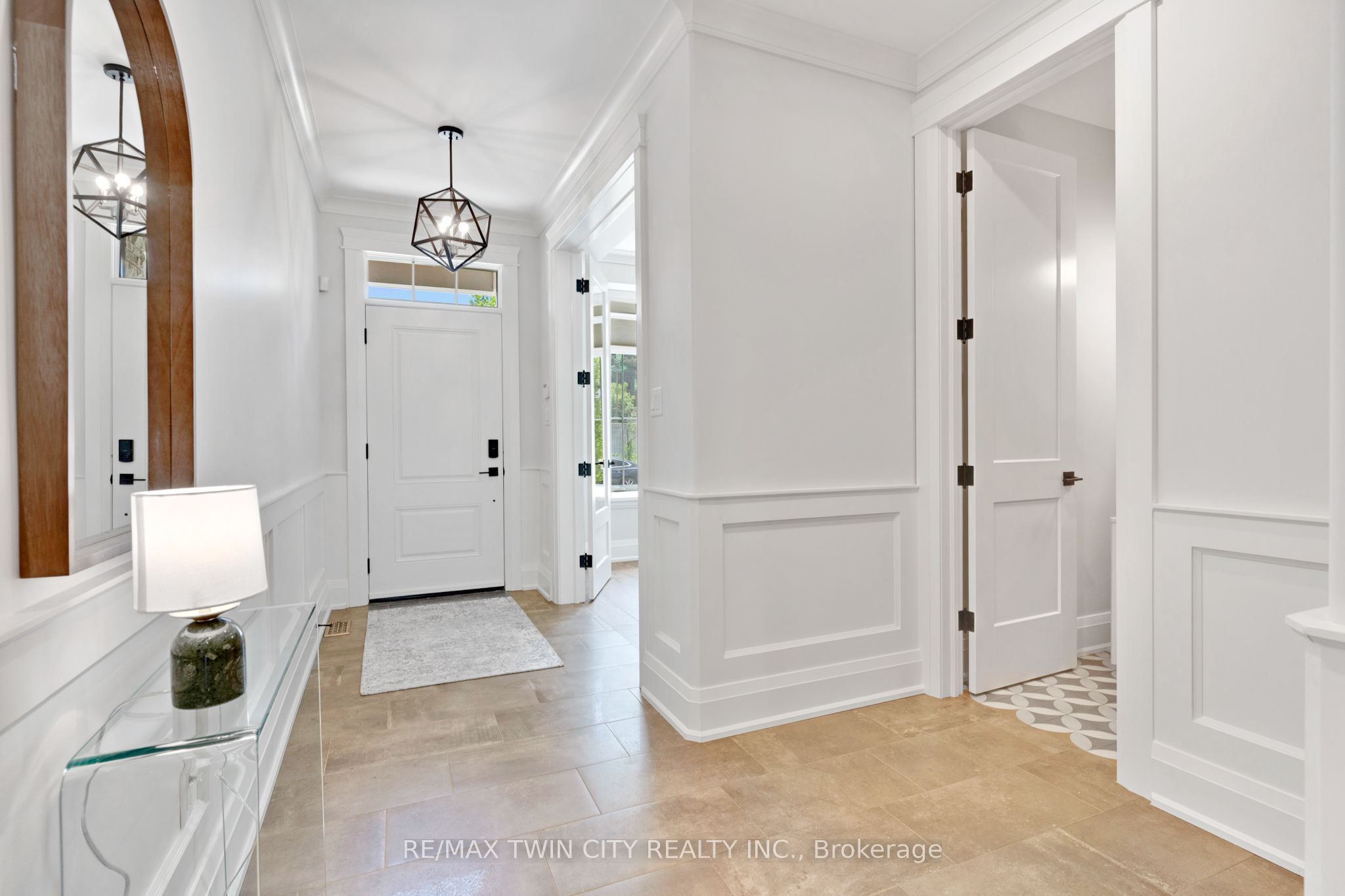 12 George Street Property Photo 5