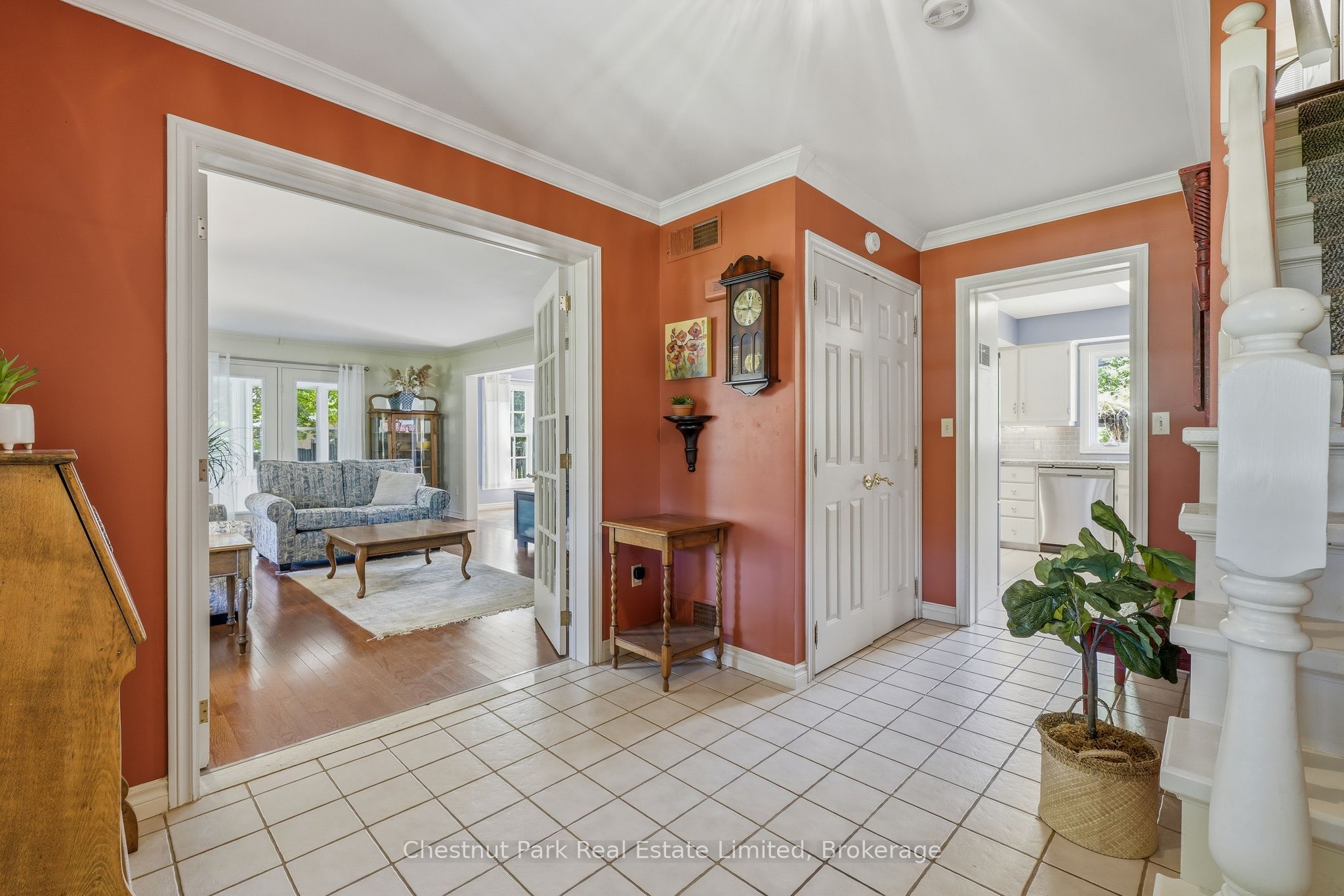 18 Carriage Lane Property Photo 7