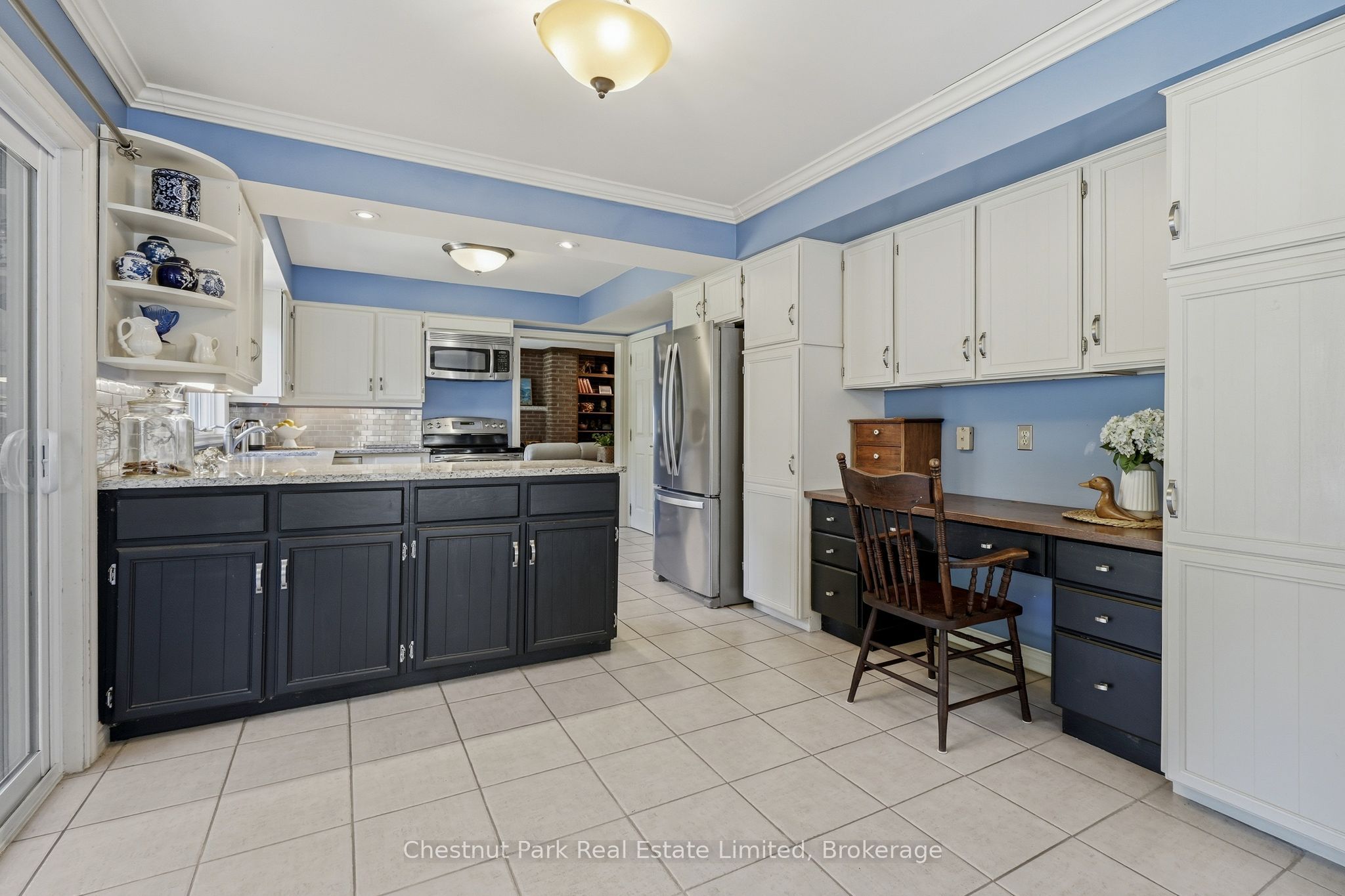 18 Carriage Lane Property Photo 11