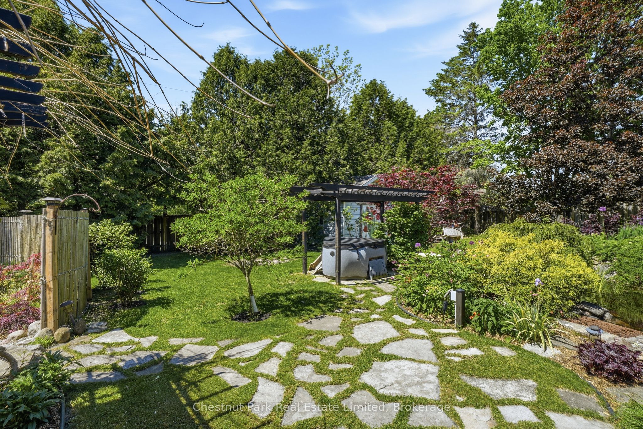 18 Carriage Lane Property Photo 45