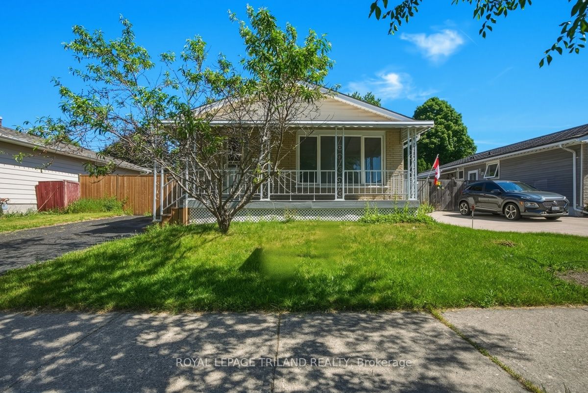 77 Renny Crescent Property Photo 1