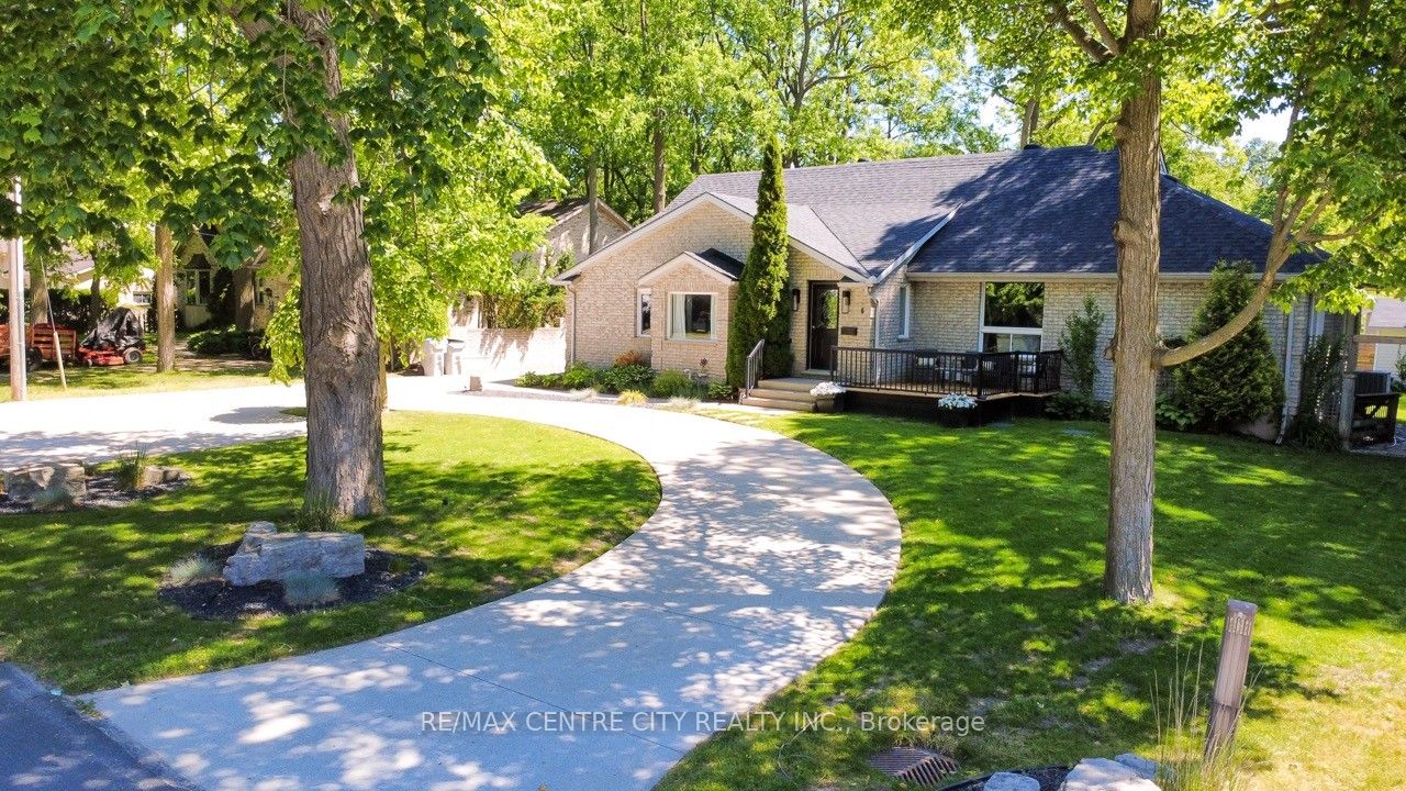 6 Prince Albert Street Property Photo 1